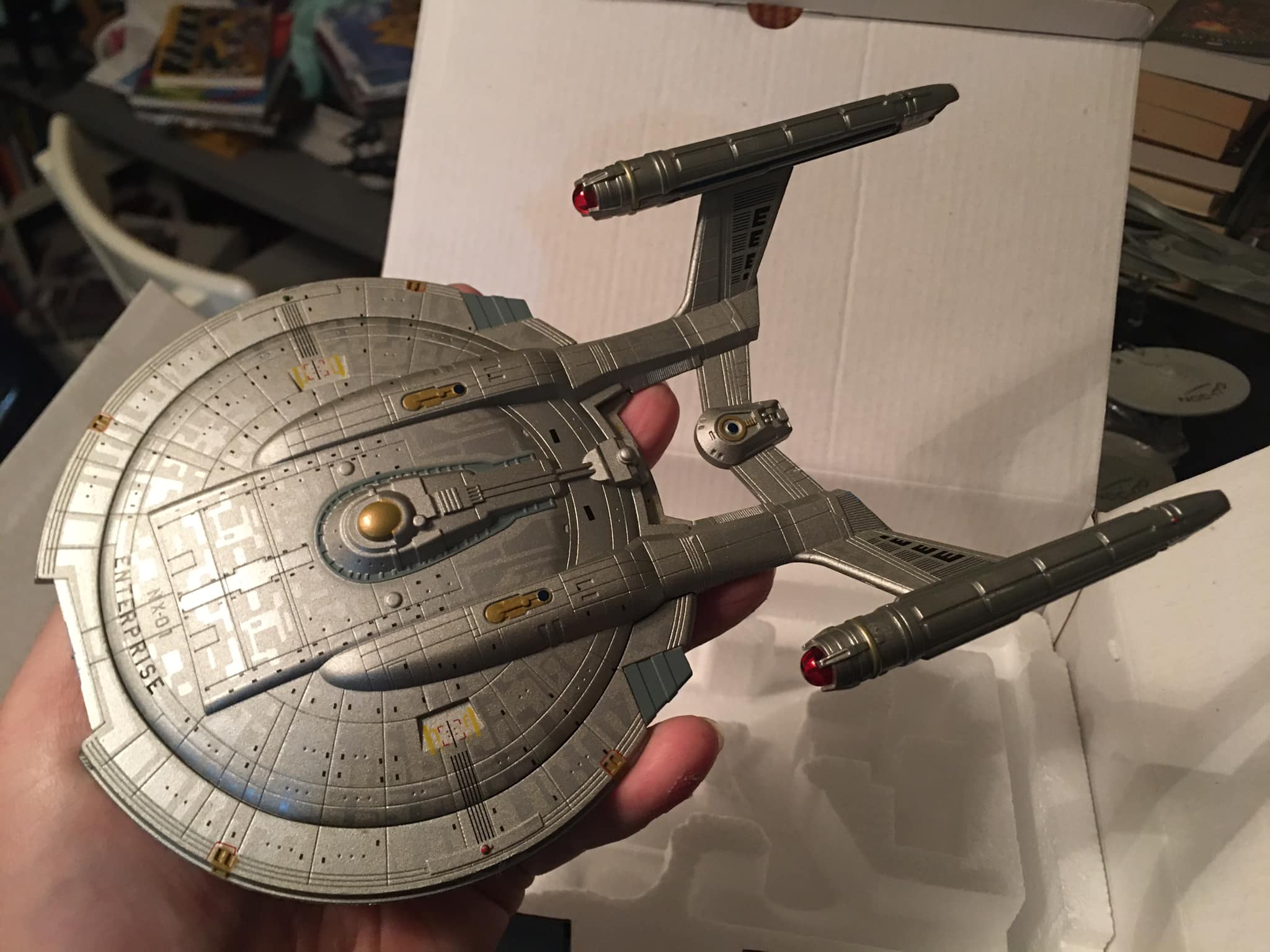 STAR TREK EAGLEMOSS: MODEL SECTION 31 - NIMROD CLASS NI-0064 - NOVÉ