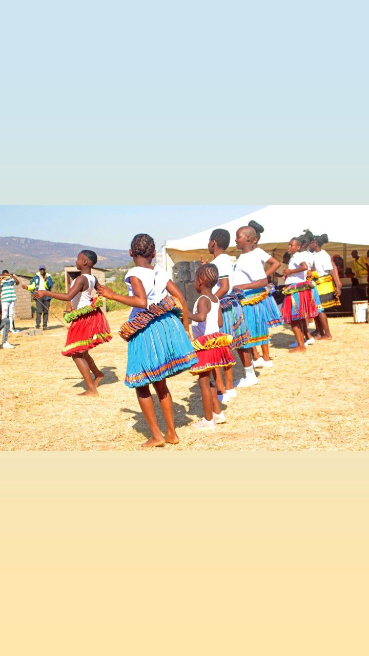 Pfukani matsonga sister's