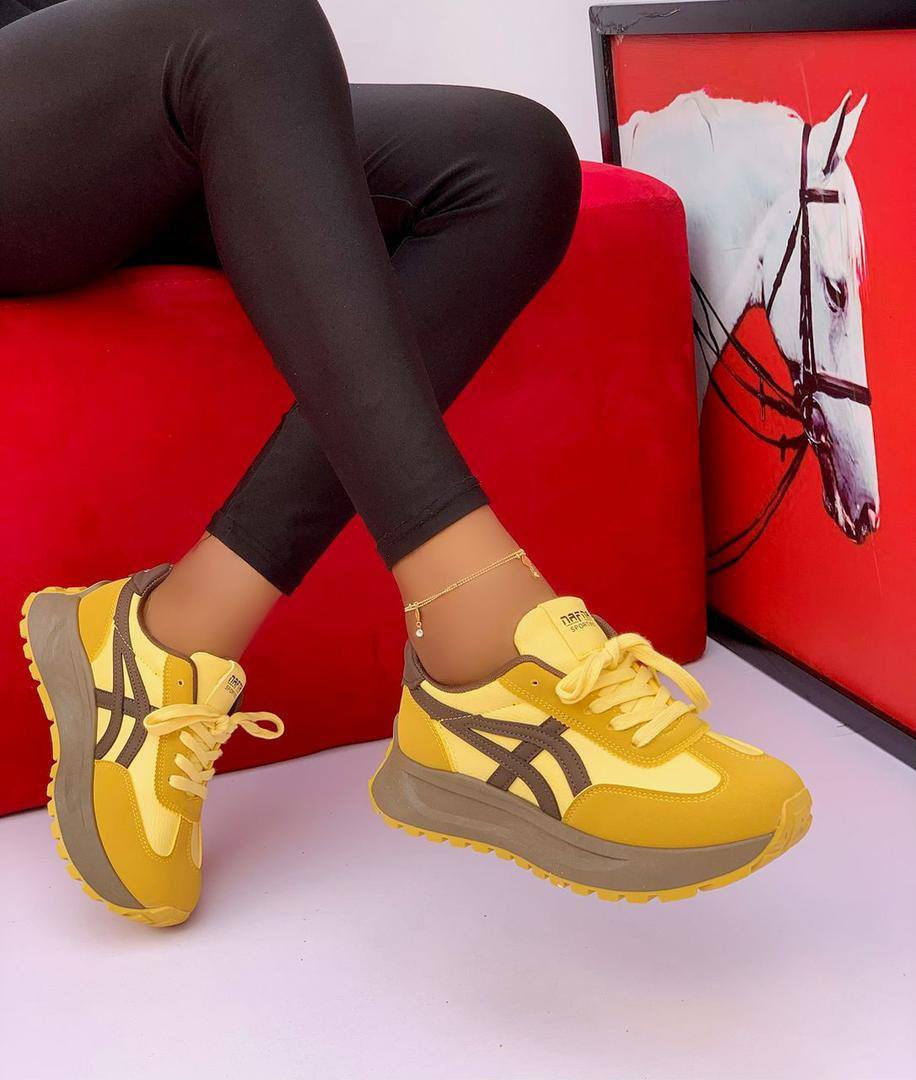 Hogan H-stripes sneakers ❤️❤️❤️ 黑尾型格款，厚底白底餅乾鞋