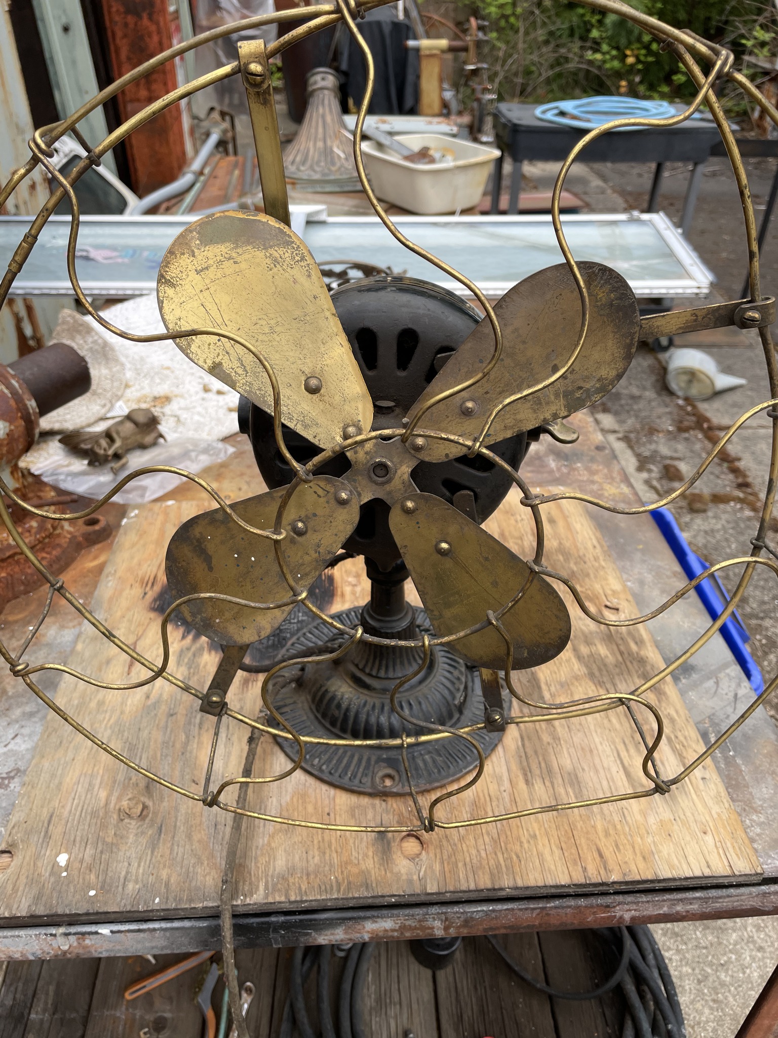 What material are Emerson 6250-D fan blades made of?