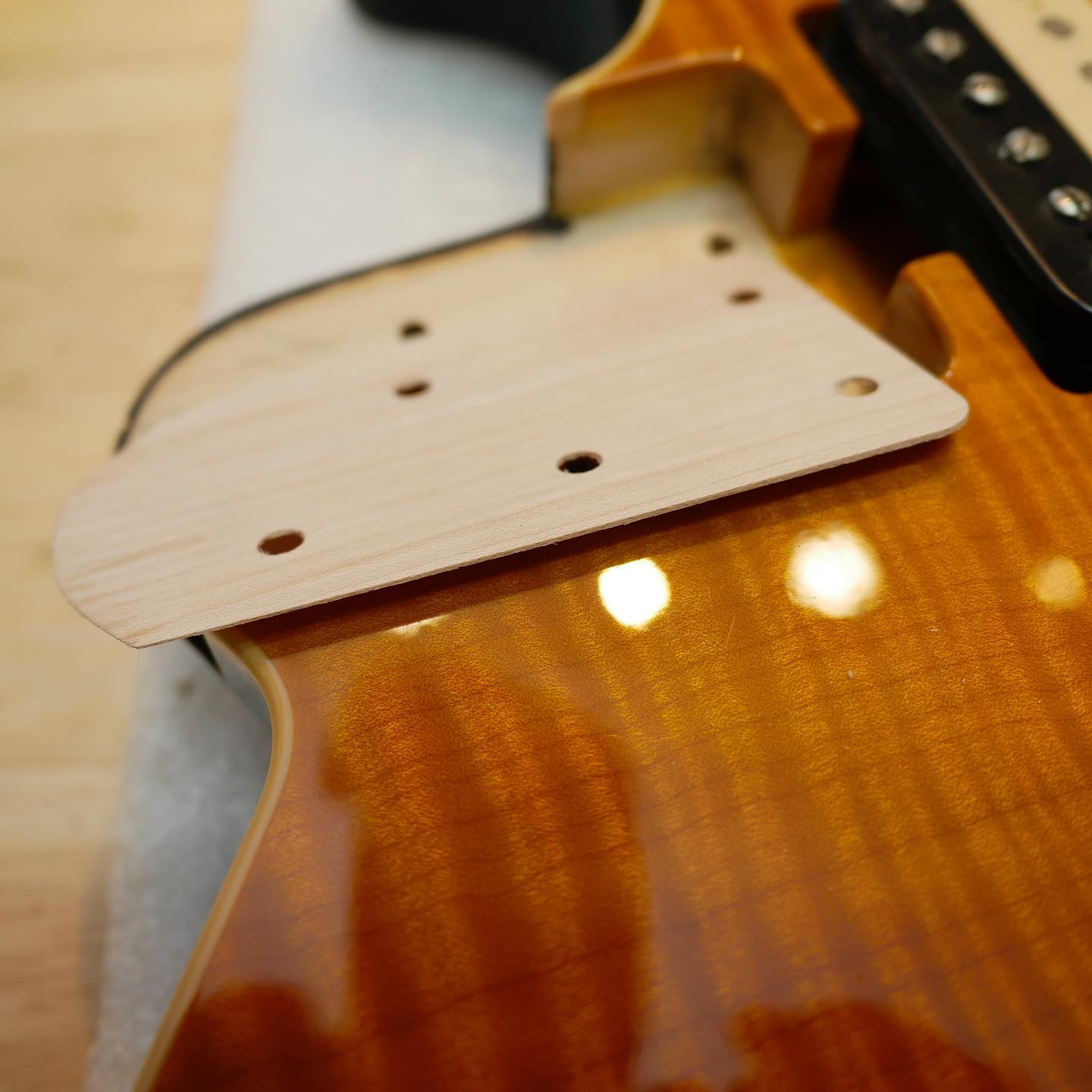 MUSICMAN AXIS フレット交換の依頼です。 ステンレスのジャンボ