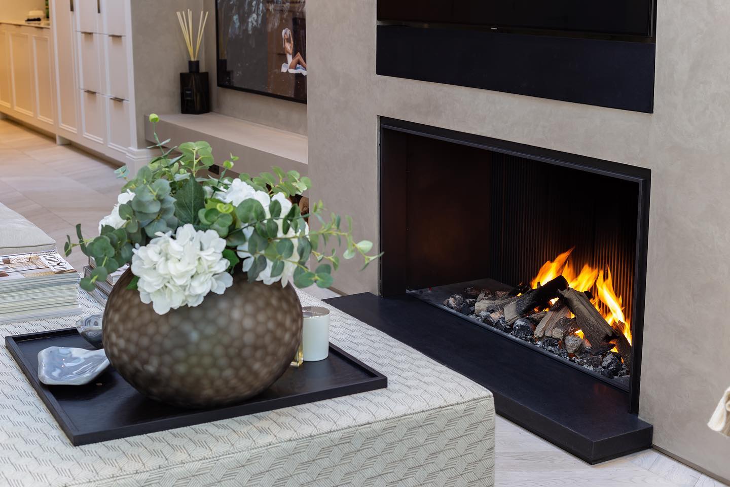 A close up look at our bespoke gas... - Modus Fireplaces