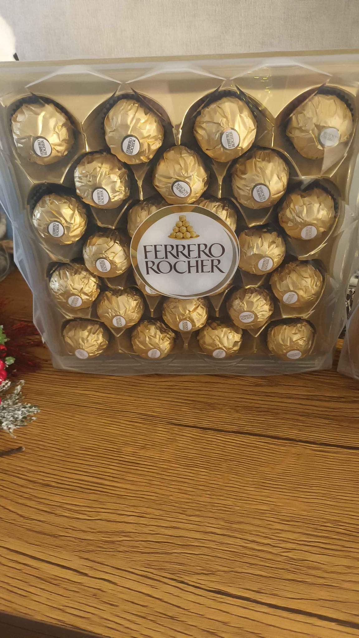 FERRERO ROCHER COLLECTION CHOCOLATES. ALL RANGES. - Baskets - Stockport ...