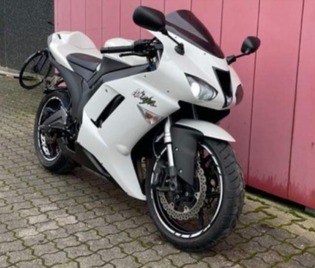 What are your experiences with 2008-10 Kawasaki ZX-10R?