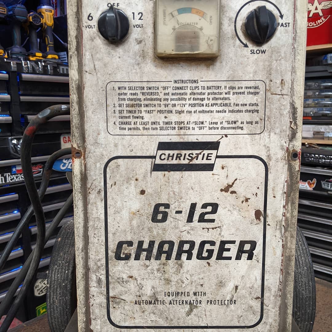 Restoration of a vintage battery charger from the 1950s