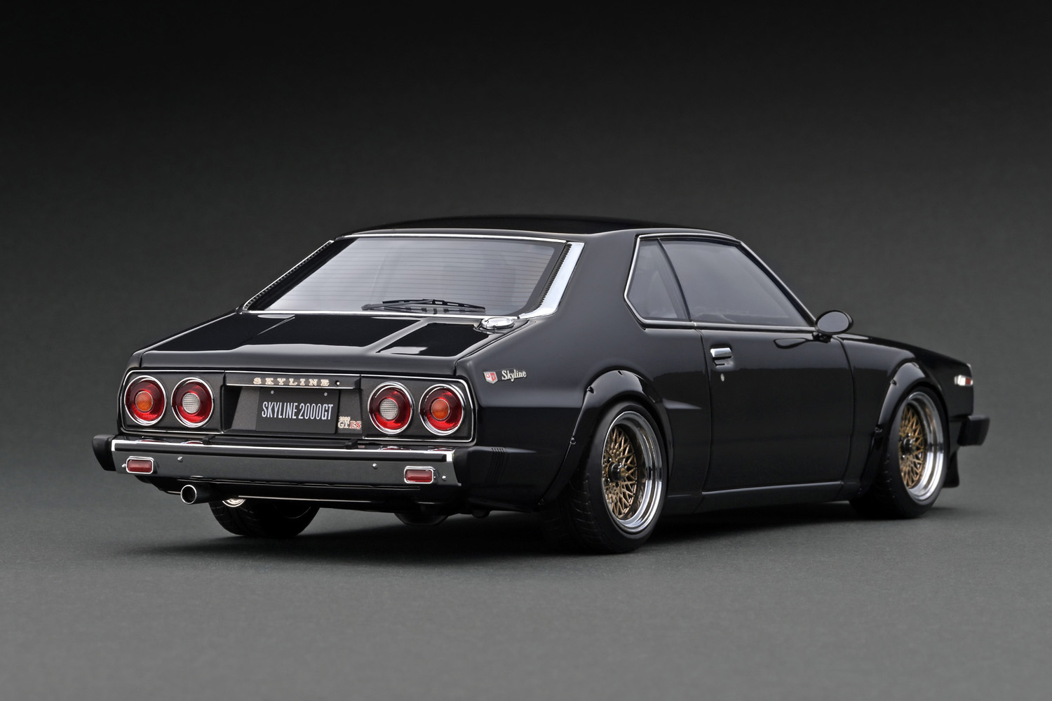 Ignition Model's 1/18 Nissan Skyline 2000 GT-ES at Shizuoka Japan
