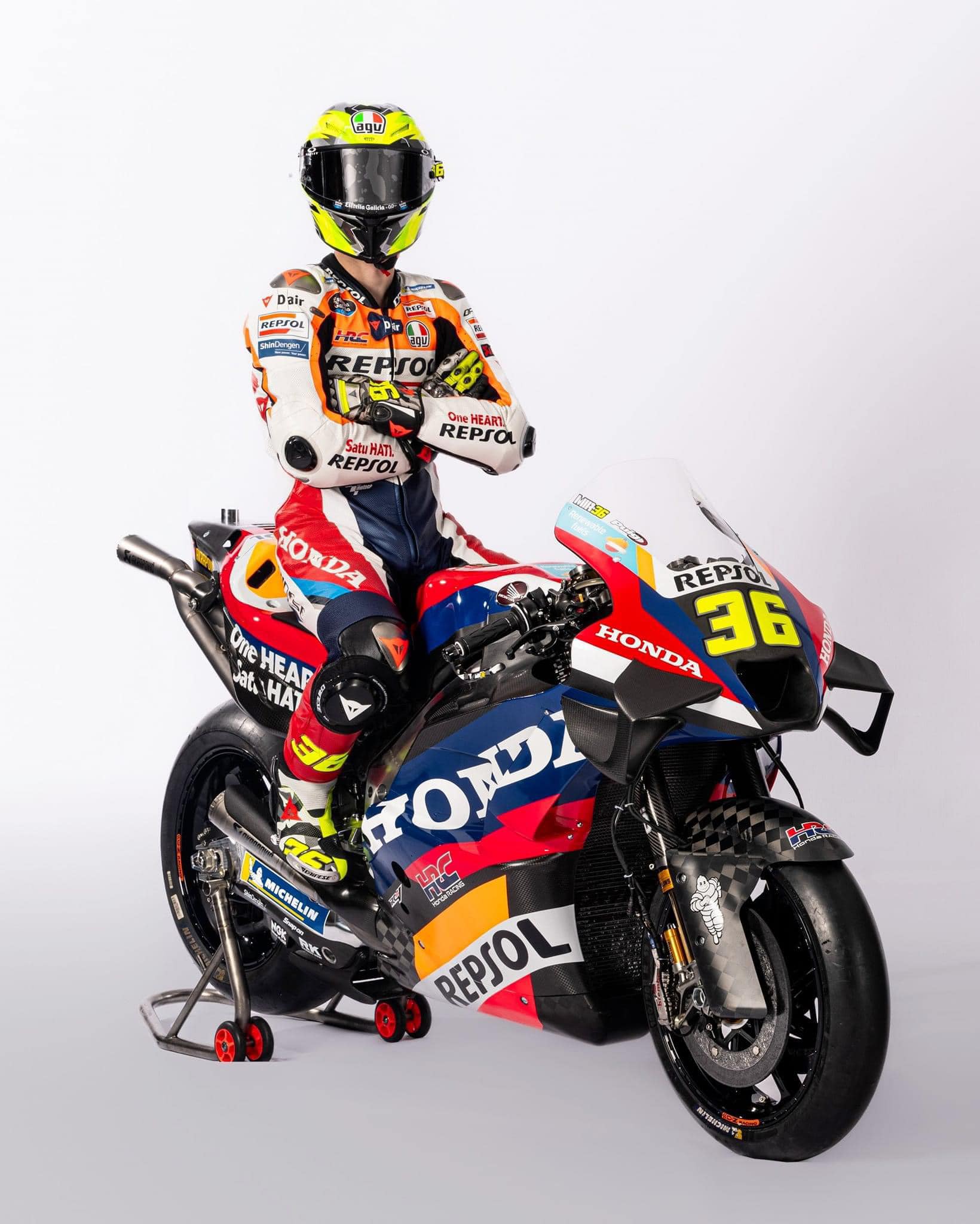 REPSOL カウル 赤・黄・黒・白 The Repsol edition models get the Ross White and Vibrant Orange