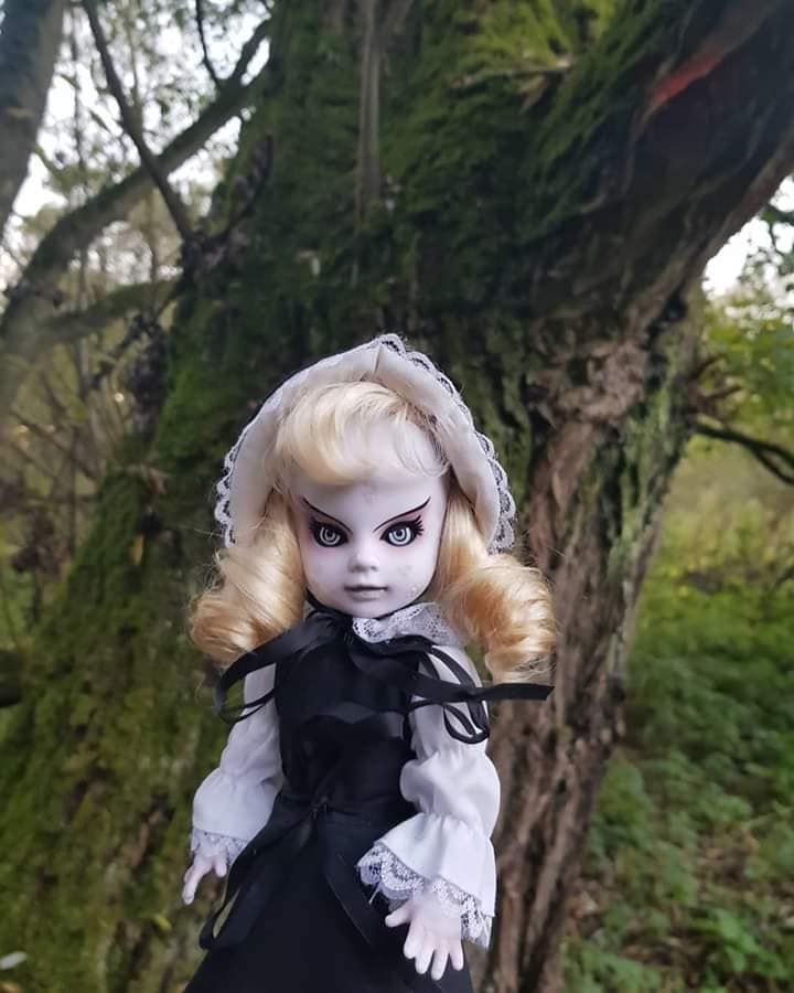 🖤 The New Vesper B&W Edition Living Dead Dolls! 🖤 Shop Here