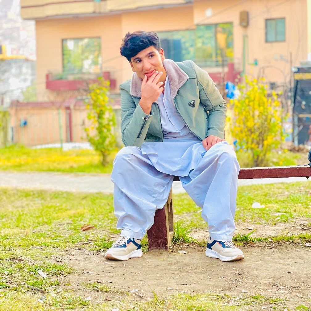 MERE KHUWABO MA Q ROZ ATI HO TUM🤔♥️SONG 🎵 👌 | Muhammad Ali BK | Facebook