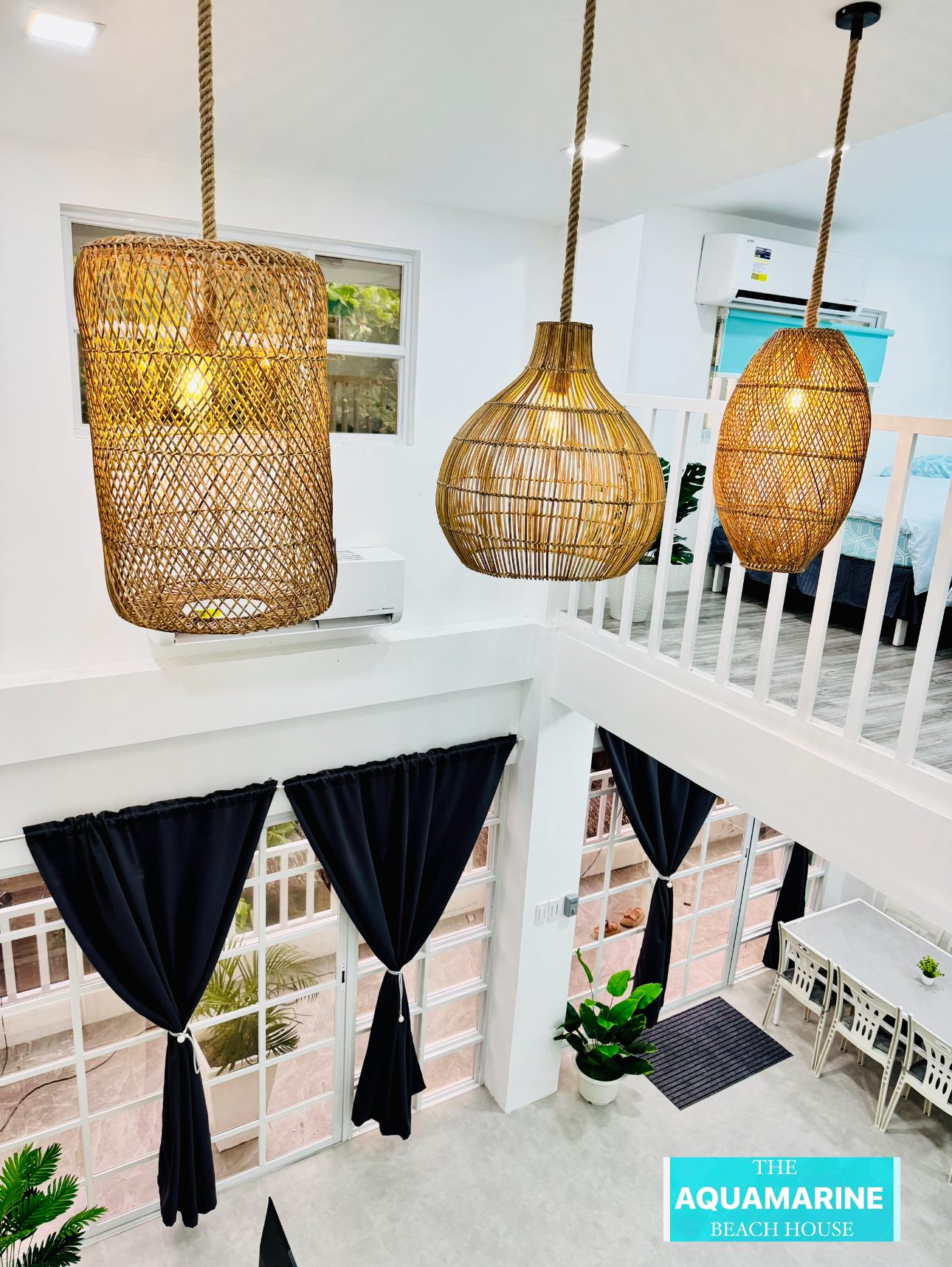 The AquaMarine Beach House | Cabangan