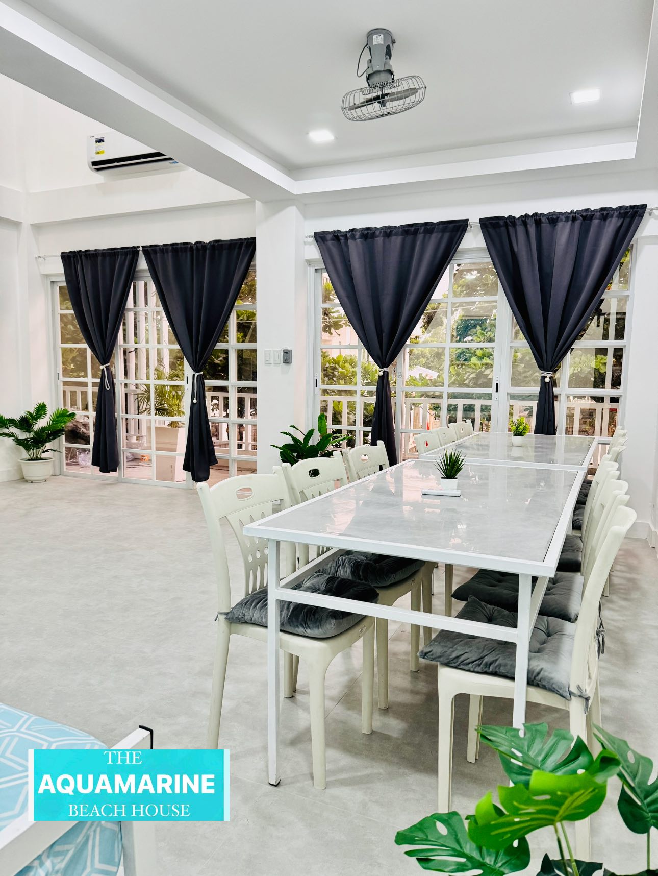 The AquaMarine Beach House... - The AquaMarine Beach House