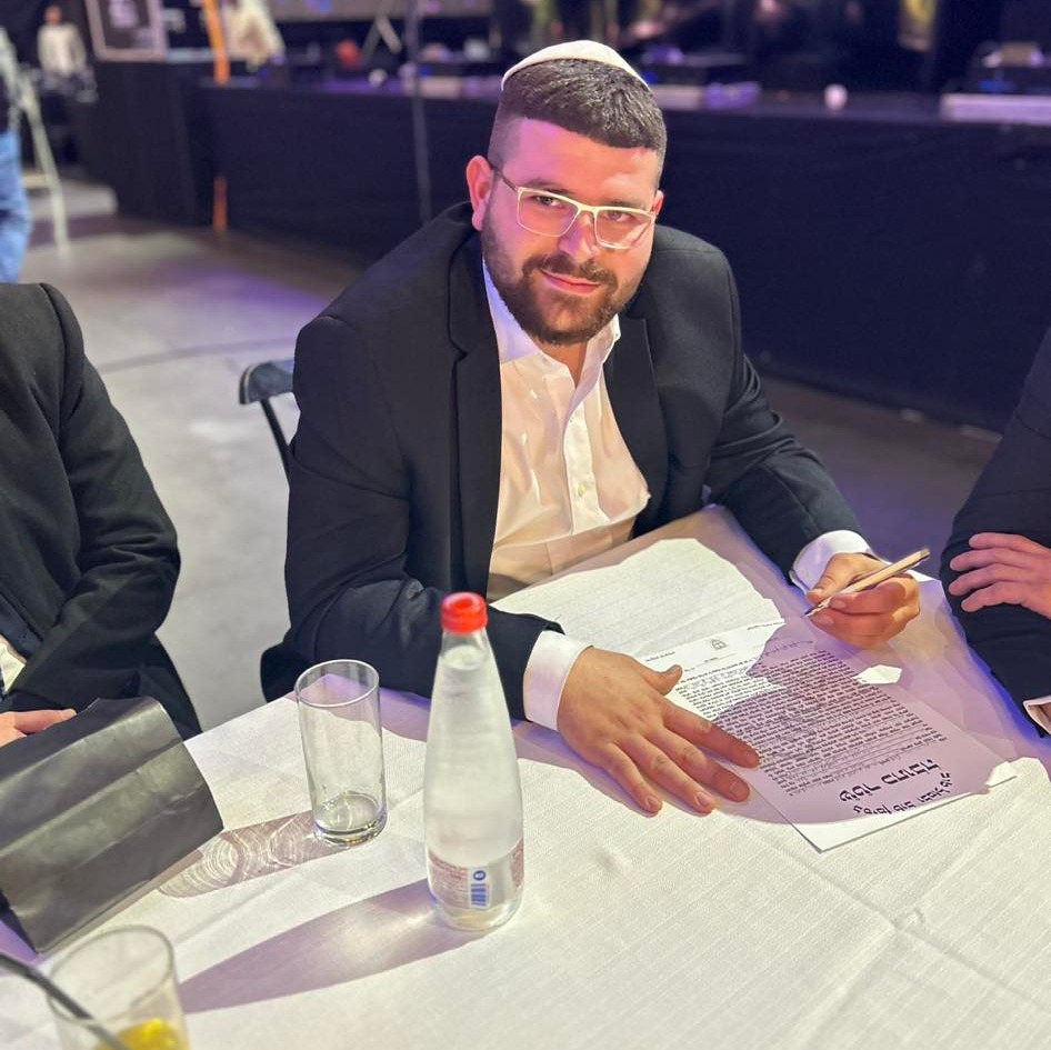 שתפו את זה כדי שנמשיך לשנות את מחירי המסעדות במדינה! ברוך השם יש עוד ...