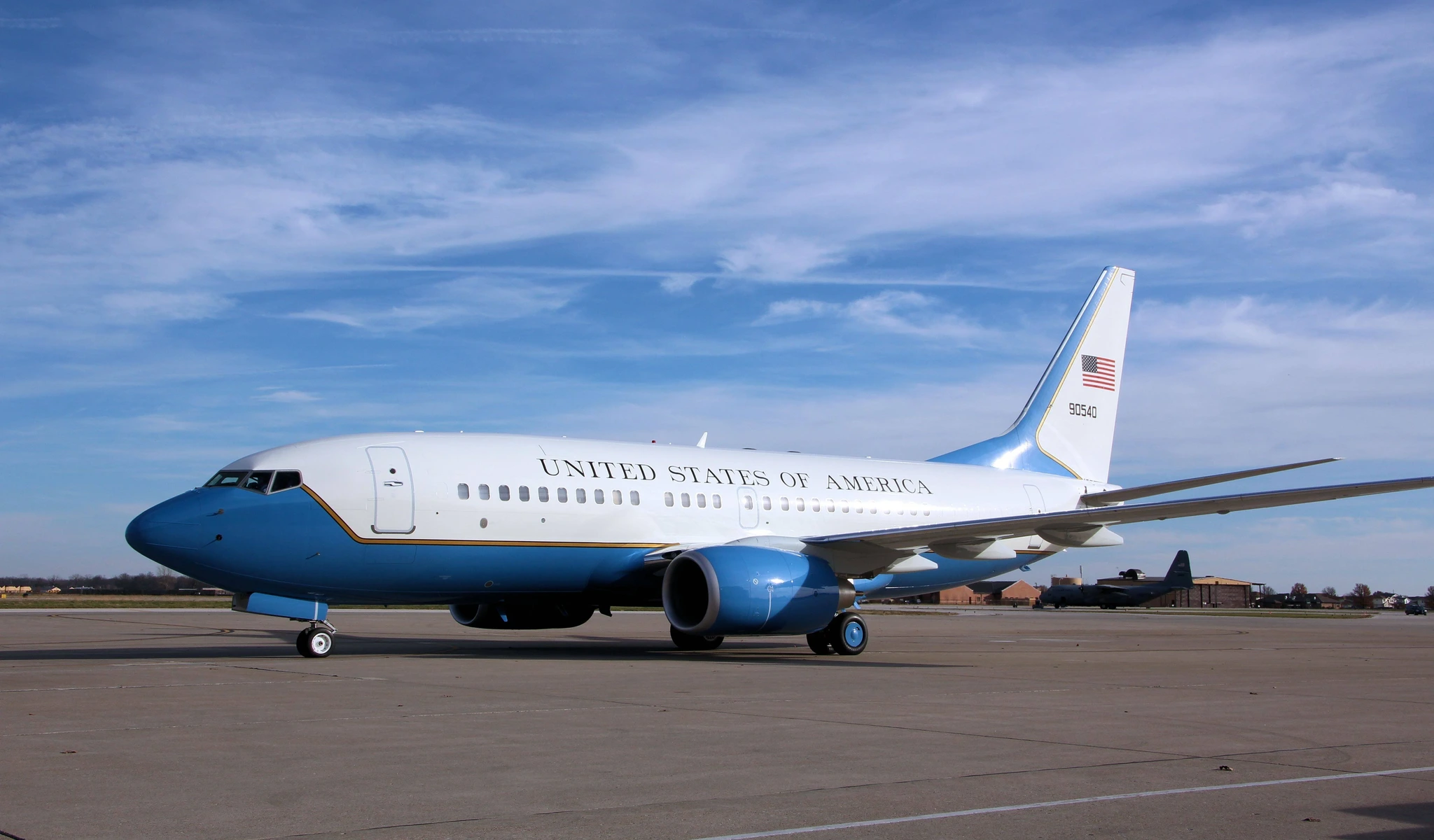 A government Boeing C-40 clipper (military version of a Boeing 737