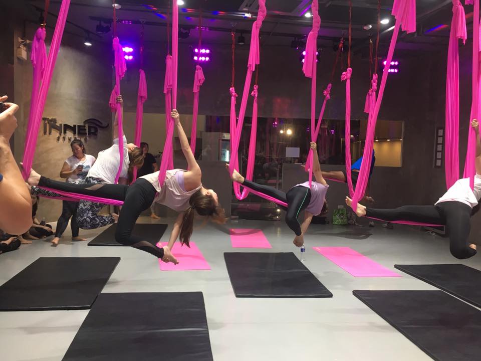คลาส Yoga fly ครูโก รอบ 20.15... - The Inner Studio | Facebook