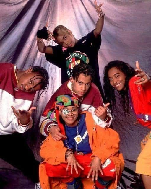TLC's 90s Fashion and Style