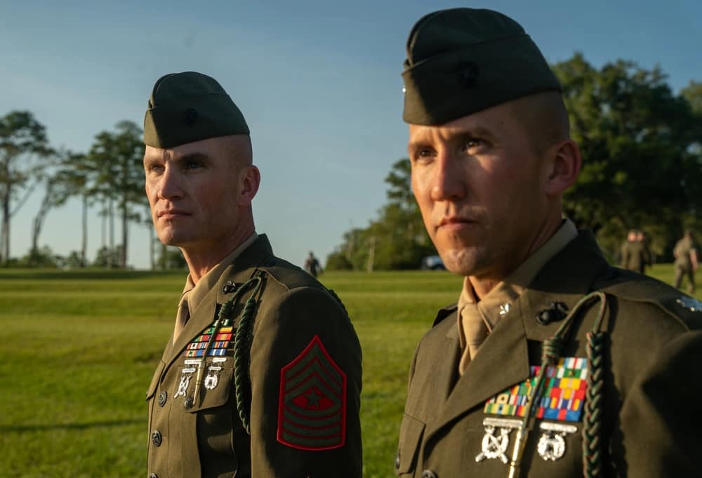 Which Marine regiments are authorized to wear the French Fourragere?