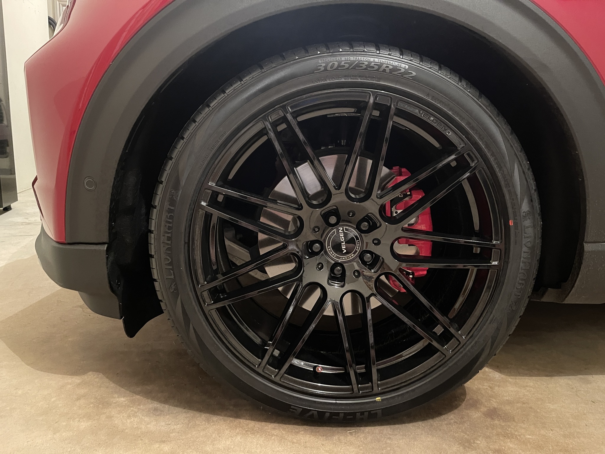 Lionhart LH-Five 295/40ZR21 111W XL all-season tires