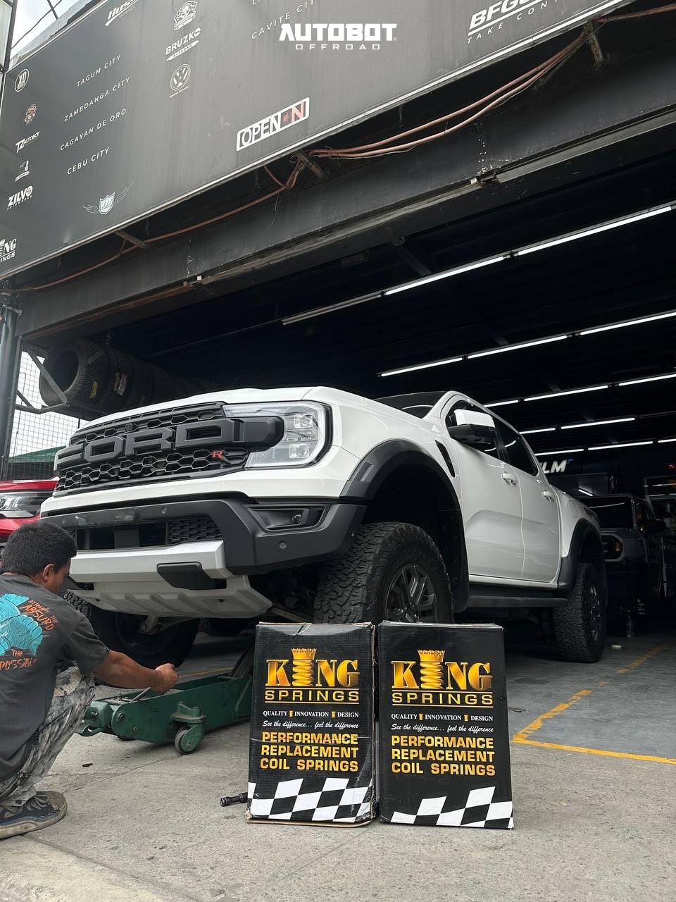 Autobot - Ongoing Installation Alert! This beast of a Ford Ranger ...