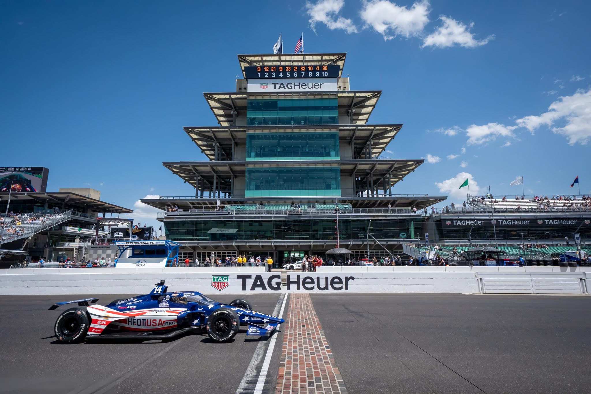 IFS - The starting grid is set—and AJ Foyt Racing is... | Facebook