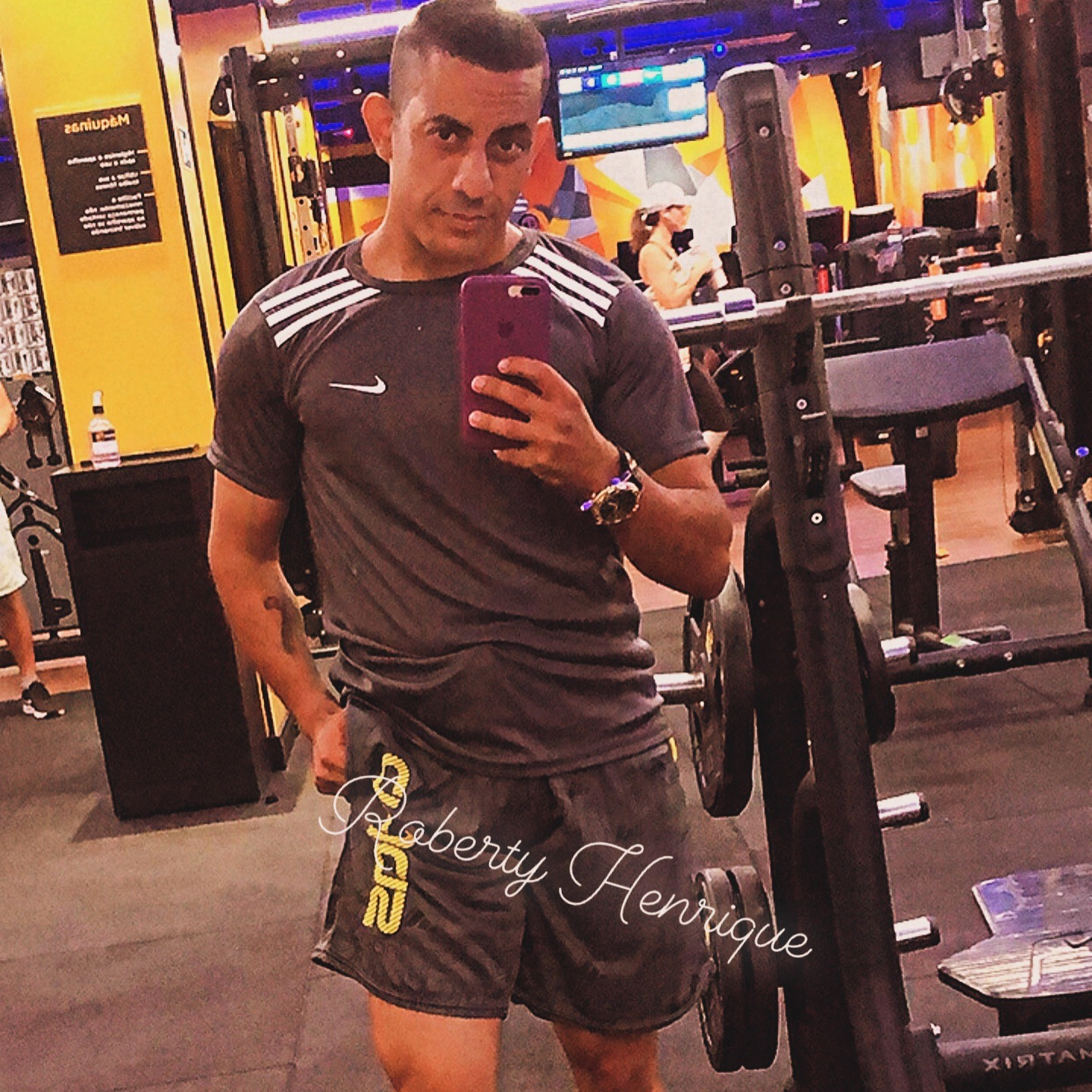 Roberty Henrique