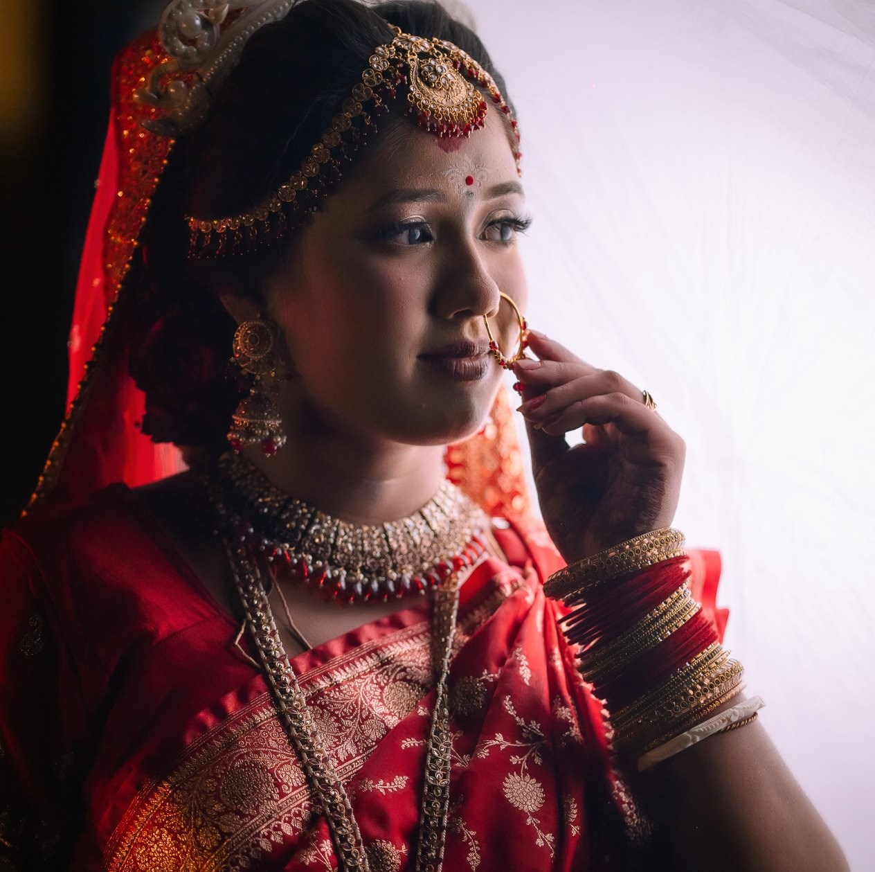 ইচ্ছে করে আবার একবার ছোটবেলাতে ফিরে যাই যেখানে শুধু মজা আর মজা, দুঃখ ...