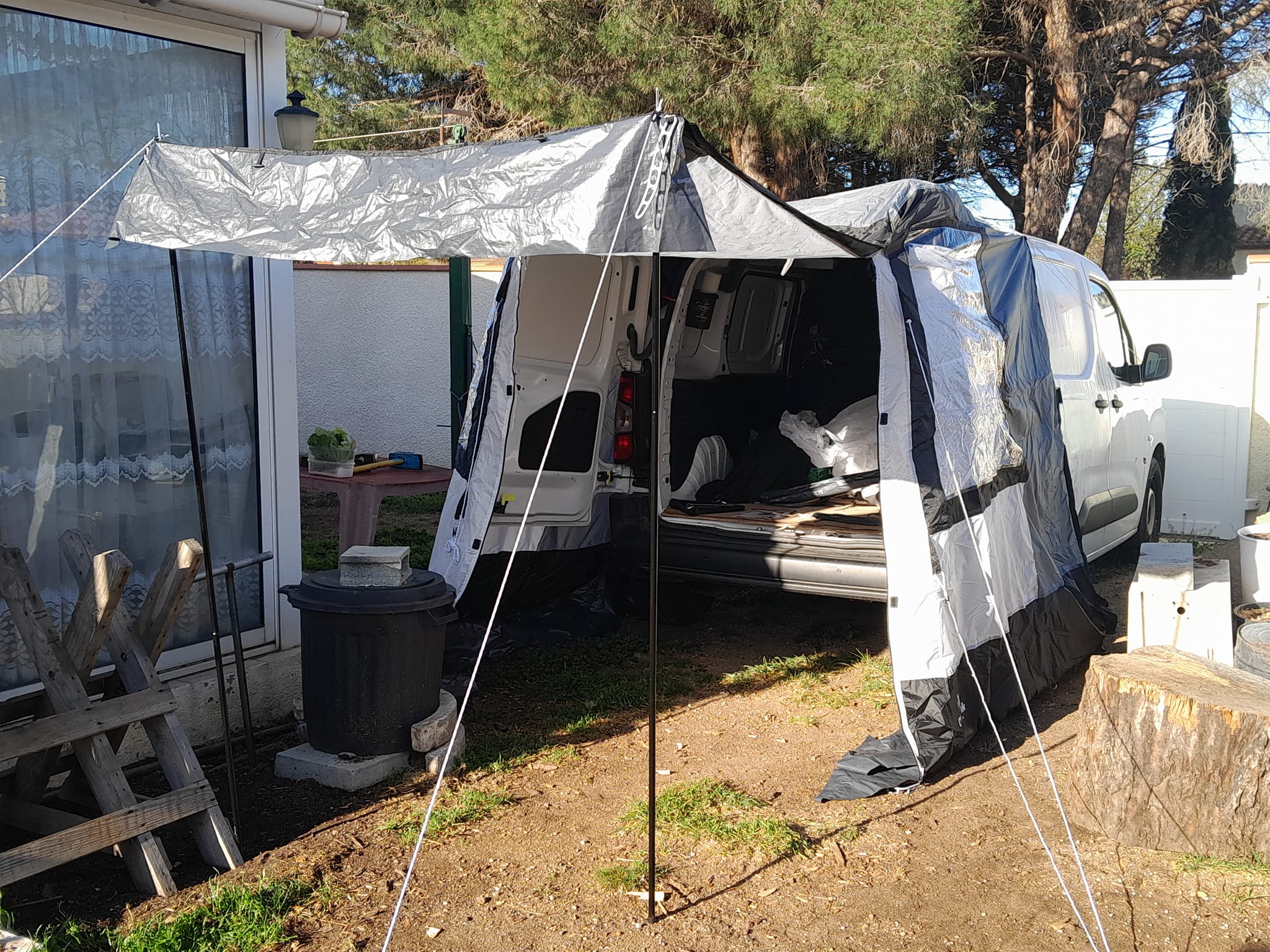 Housse d'auvent de véhicule récréatif – Couverture de porte imperméable – Bloque les UV pour caravane – Bloque l'intimité de la tente arrière – Panneau de blocage solaire pour camping-car