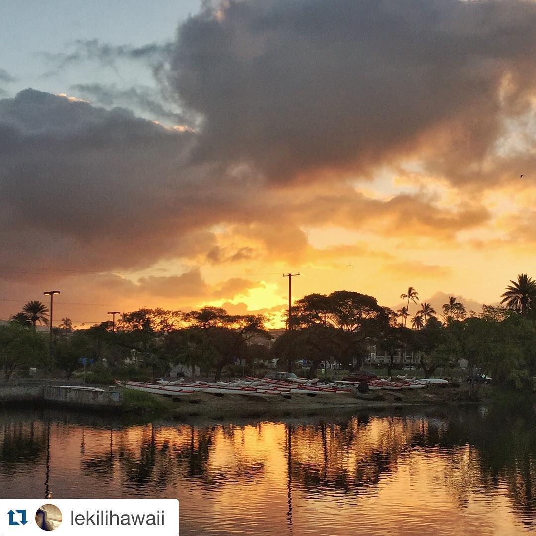 Hawaii Aloha - #Repost @lekilihawaii ・・・ Morning reflections #lokahi # ...
