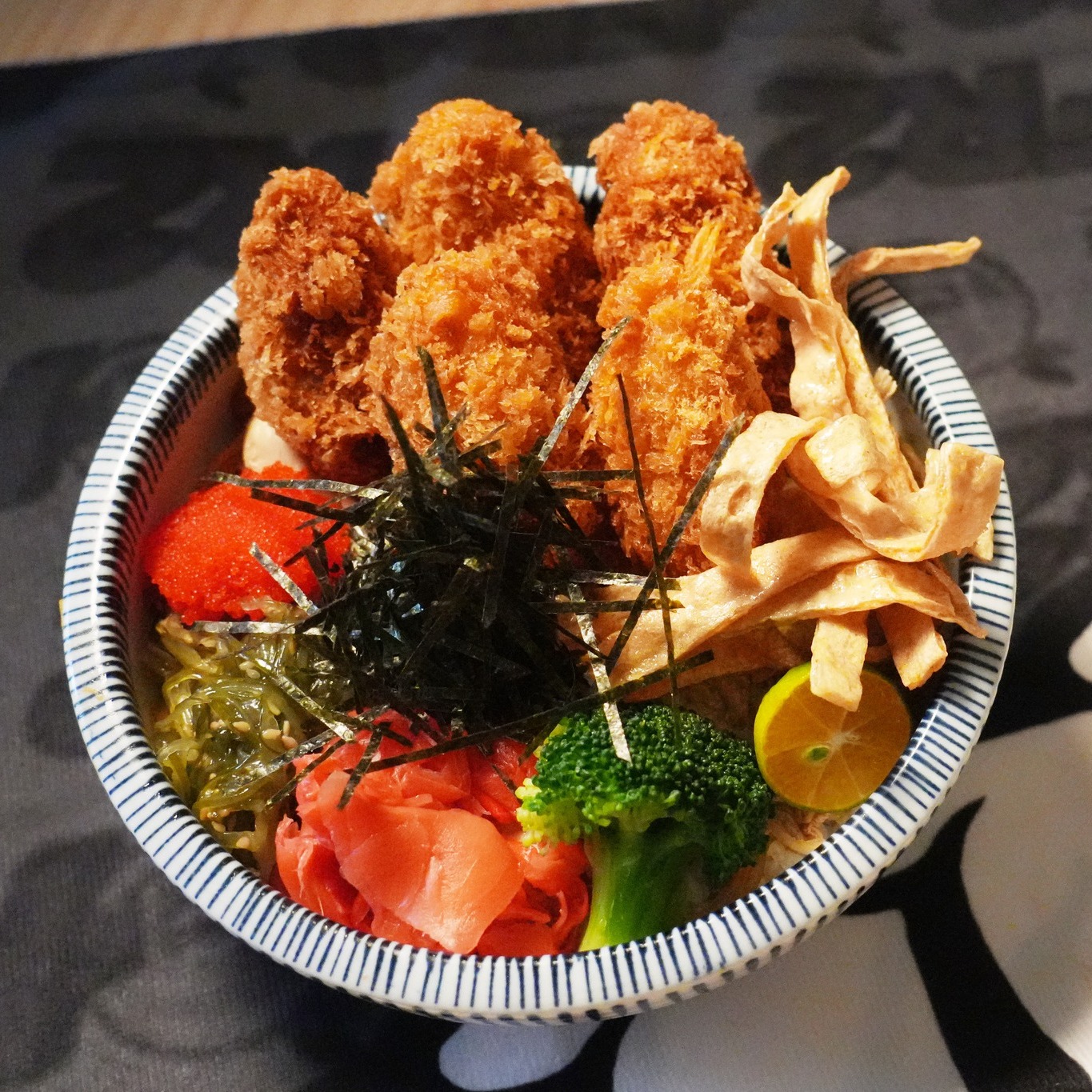 五型の丼飯 | Taichung