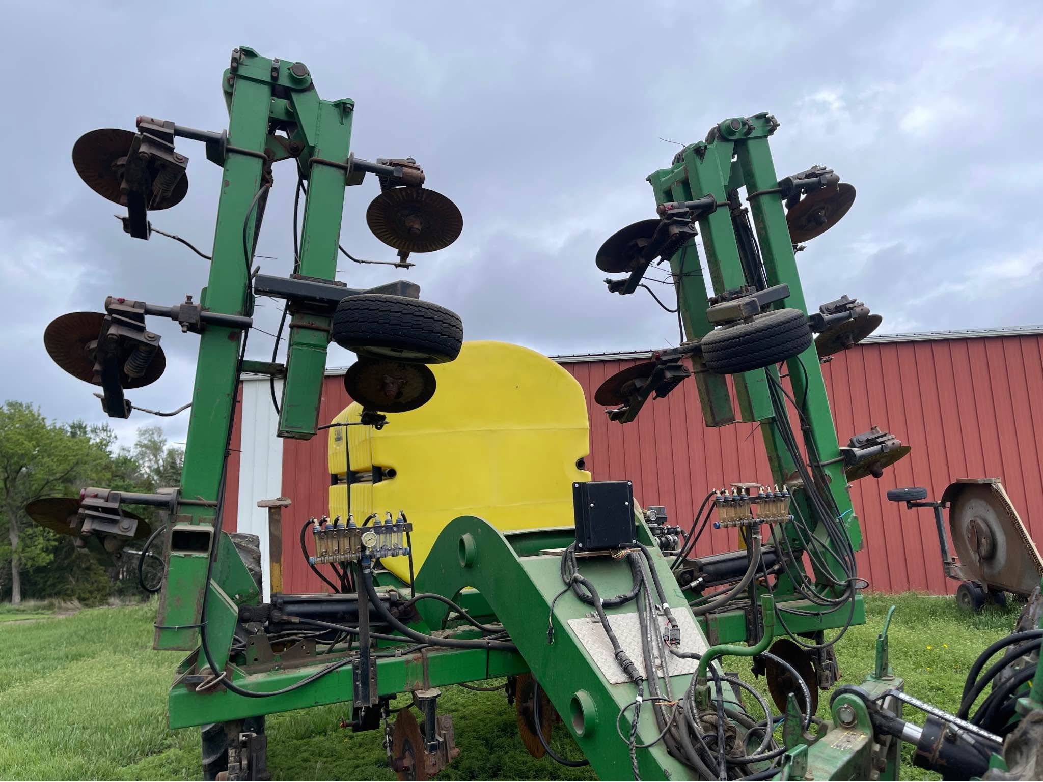 Shaben 16 row side dress fertilizer machine - Outdoor Power Equipment ...