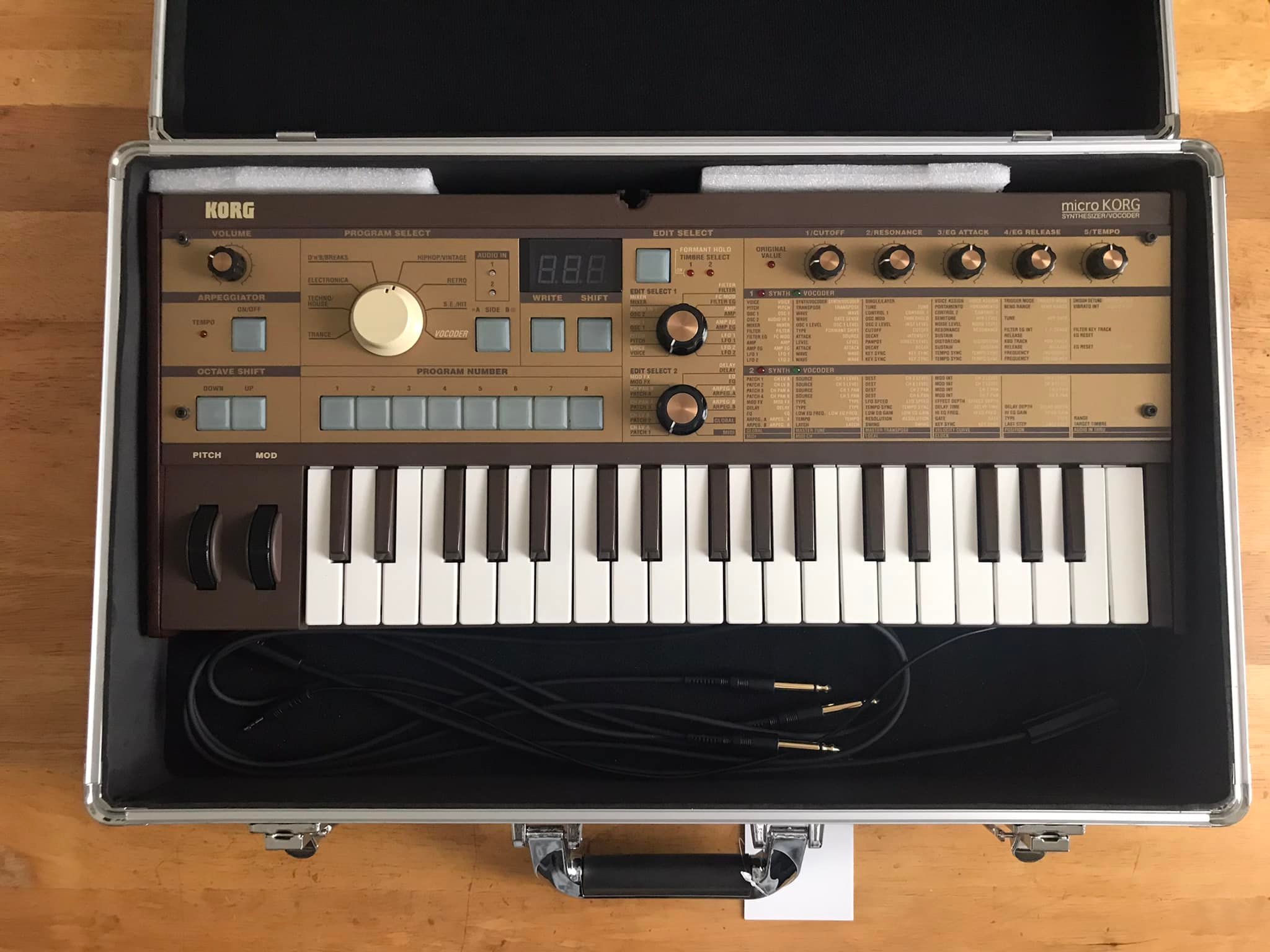 Hard Case Options for microKORG Storage and Transportation display picture 1