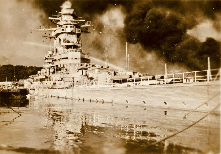 Sea - 🇫🇷⚓ Striking Force: The French Battleship Strasbourg The ...