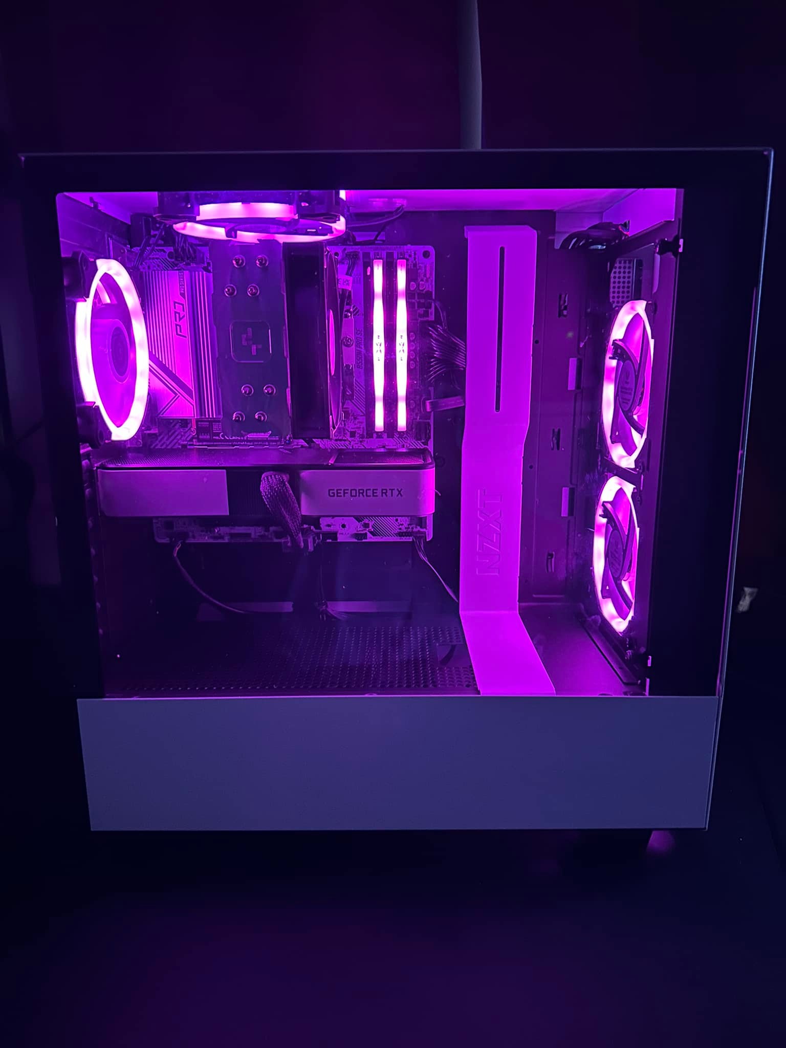 Showcasing my second PC build with Ryzen 7 3800X and RTX 3060 Ti