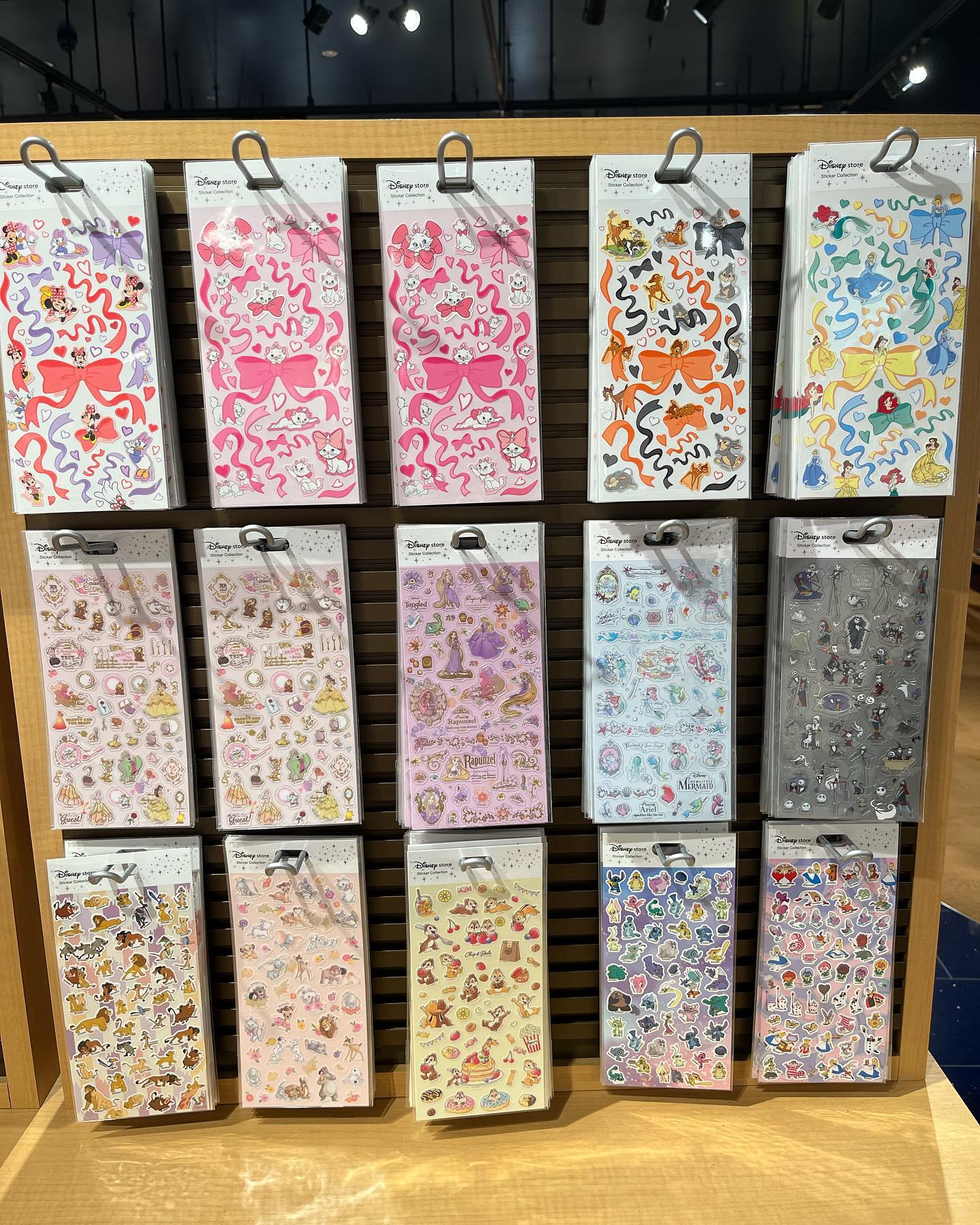🌈🌈#poohsticker #史迪仔 sticker 靚呀💕💕💕... - Tra Tra Travel 旅遊 · 代購