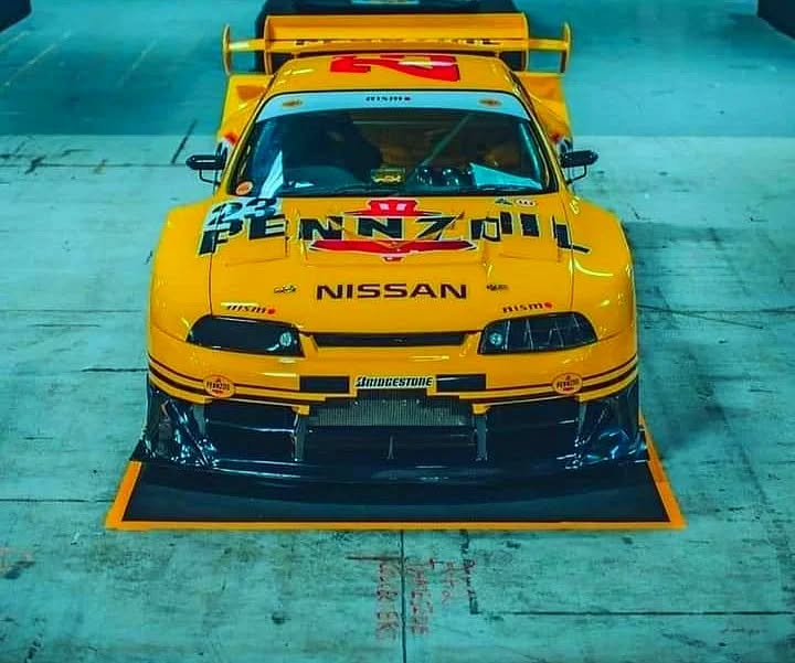 Boyke - Although the Nissan Skyline GT-R R33 would be born with a much ...