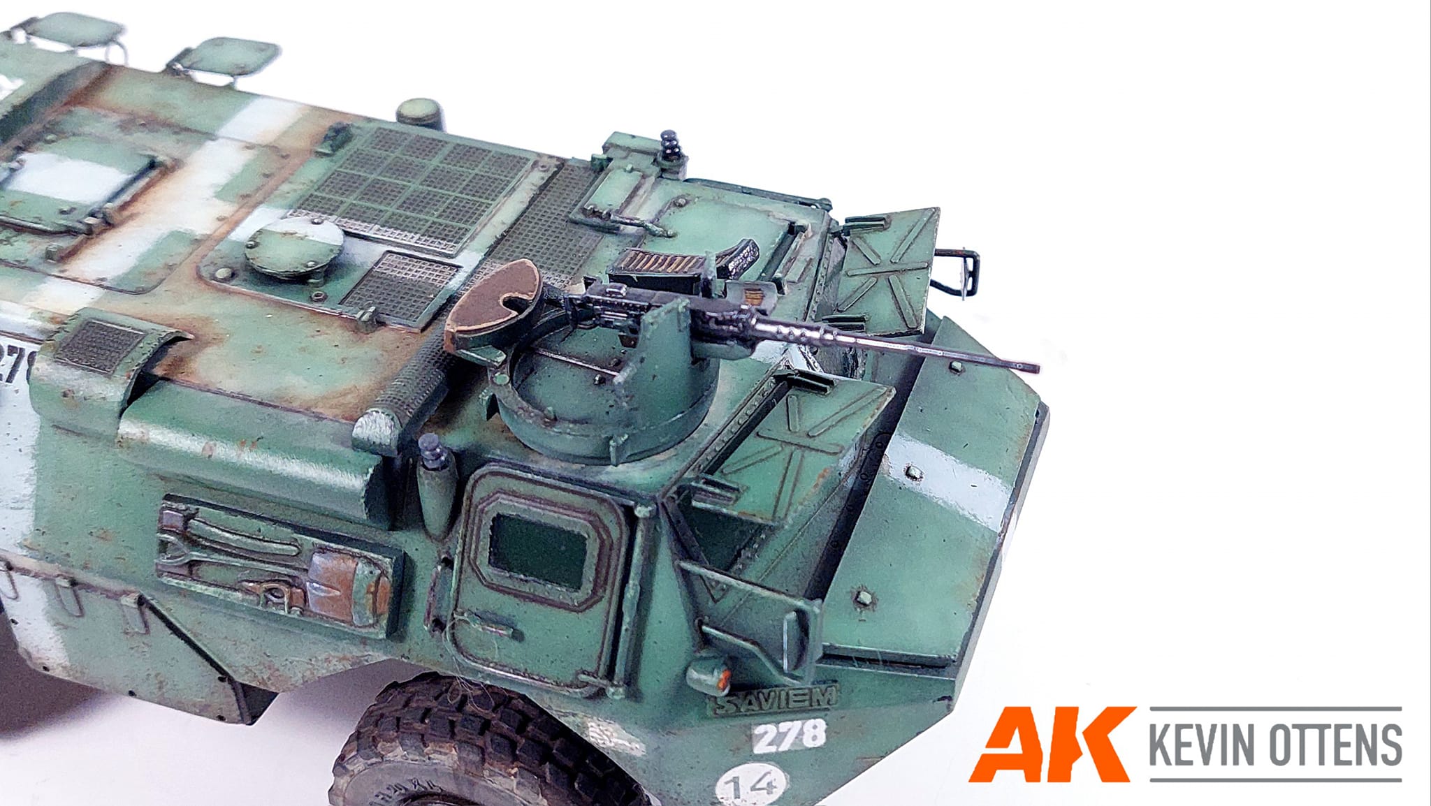 Maquette véhicule militaire : Starter kit : VAB 4x4 - Heller - Rue des Maquettes