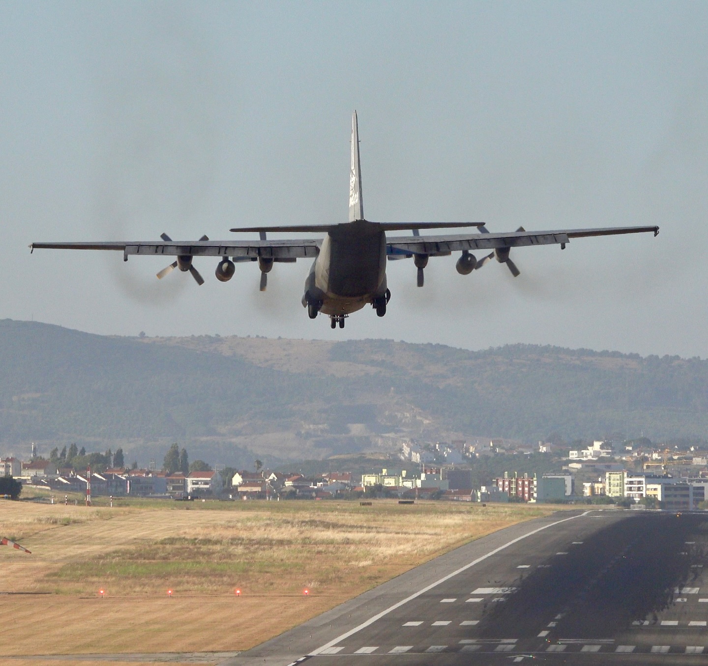 165836 United States Navy Boeing C-40 #lisbonairport @the.lppt