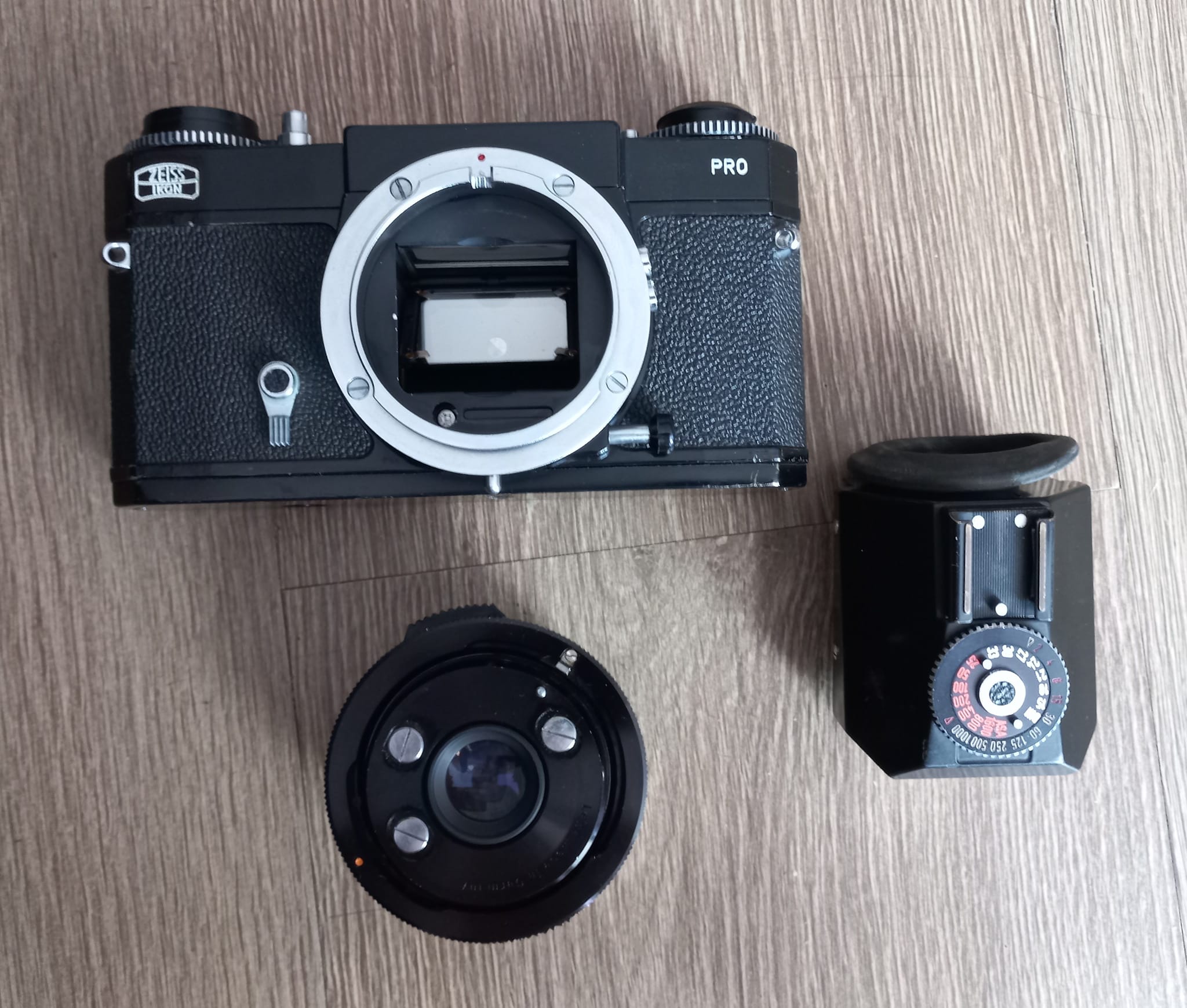 Zeiss Nikon Icarex 35 with 59mm Carl Zeiss Tessar f:2.8 lens