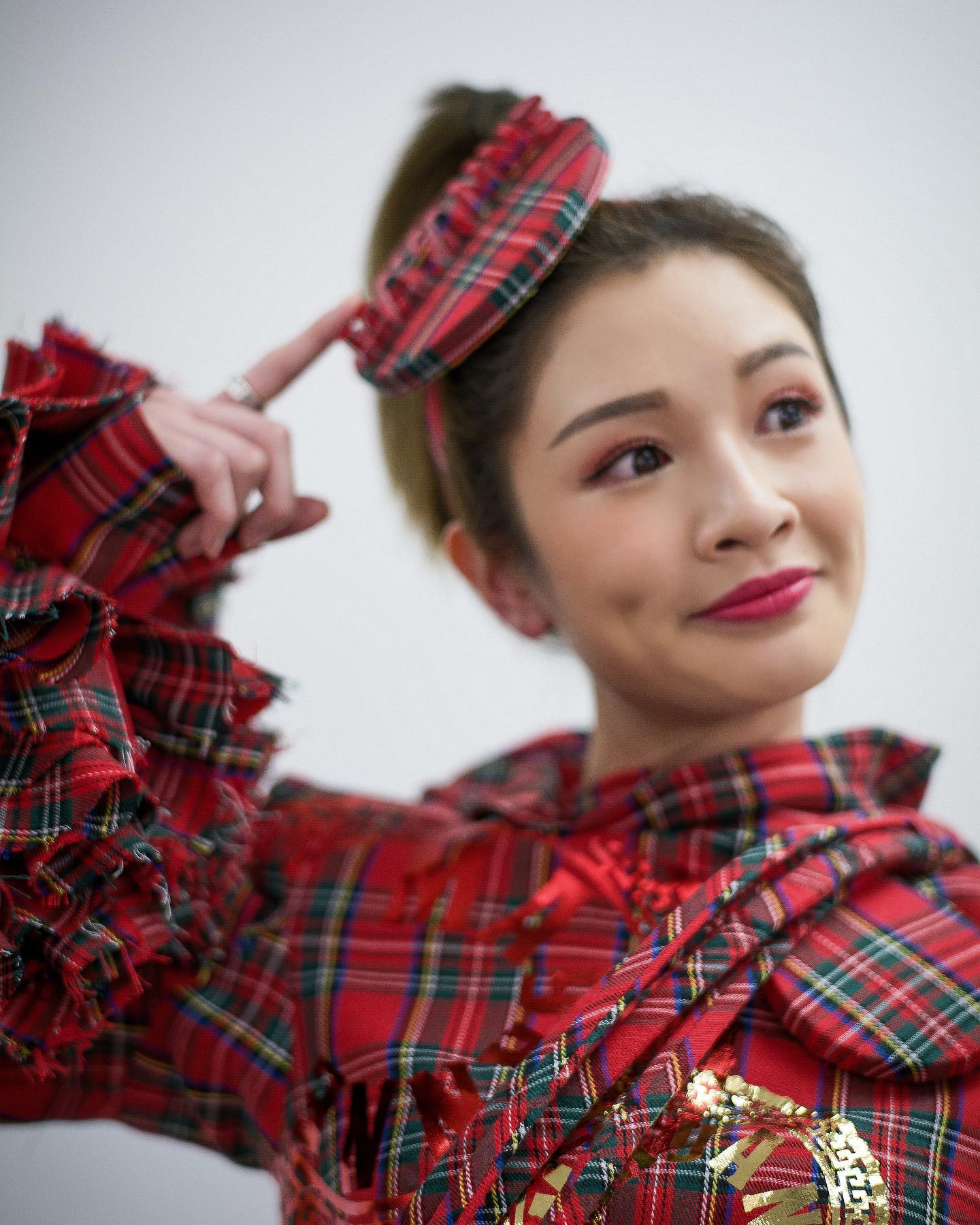 Mayanne Mak 麥美恩 - My best day🧧 #新年威威 #未嫁最開心節日 #好主動打招呼... | Facebook