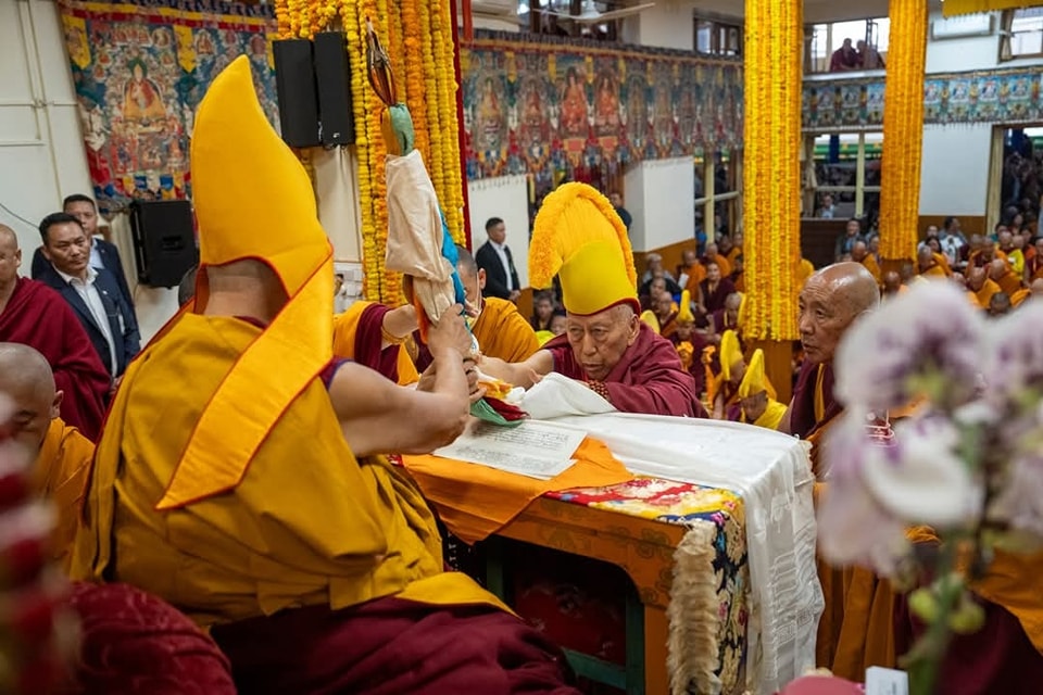 World peace - གླིང་དཔའ་ཆེན་བརྒྱད་ཅུའི་ངོ་སྤྲོད་དབང་དྲག་གློག་གི་ཞགས་པ ...