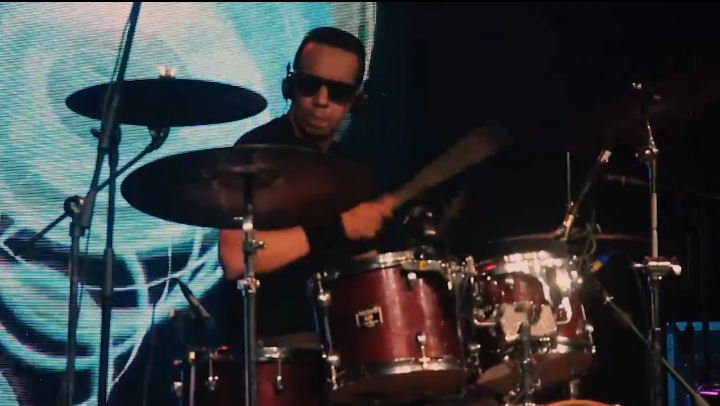 Max Groove Drums