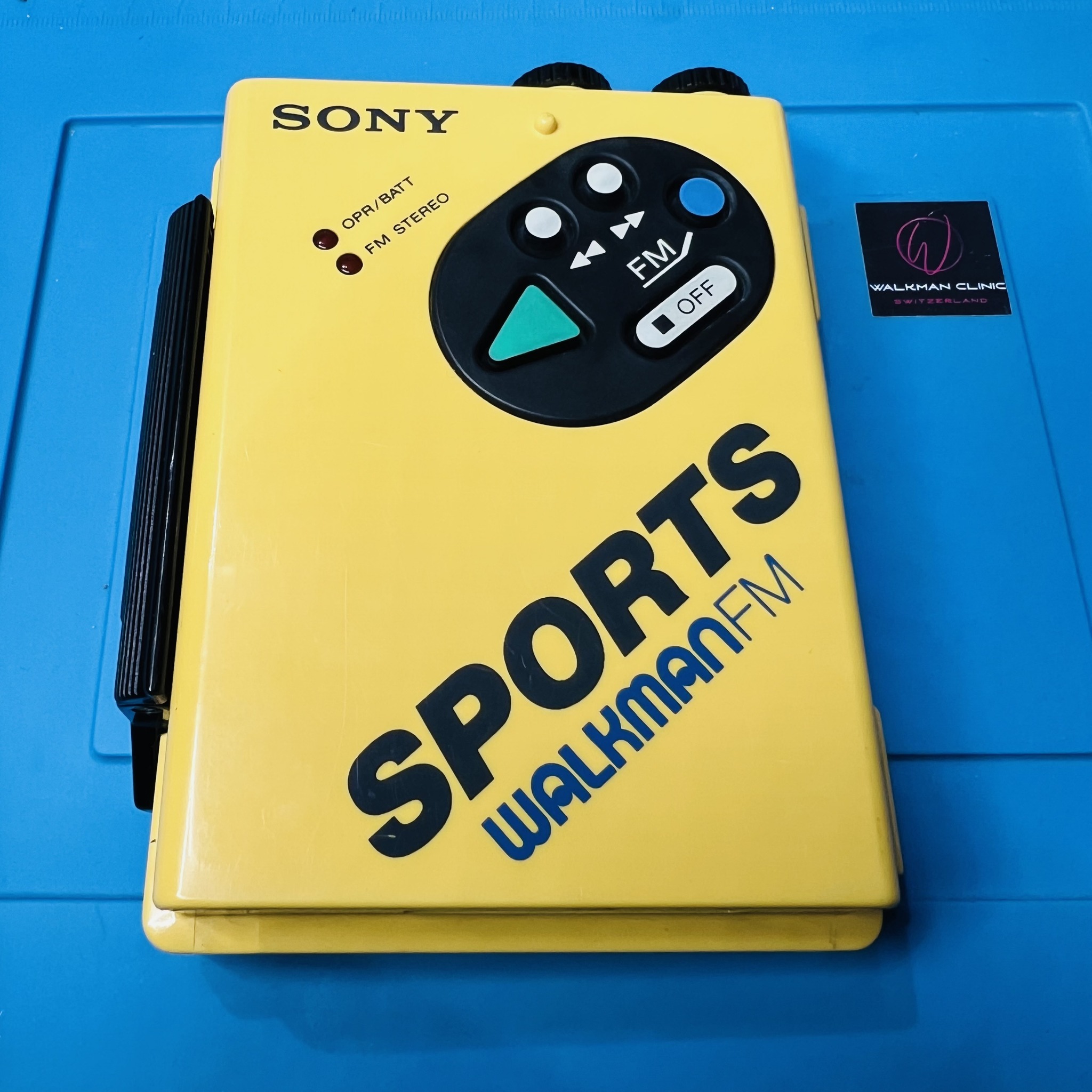 Today's repair of the Sony Walkman WM-F5 SPORTS, the first SPORTS