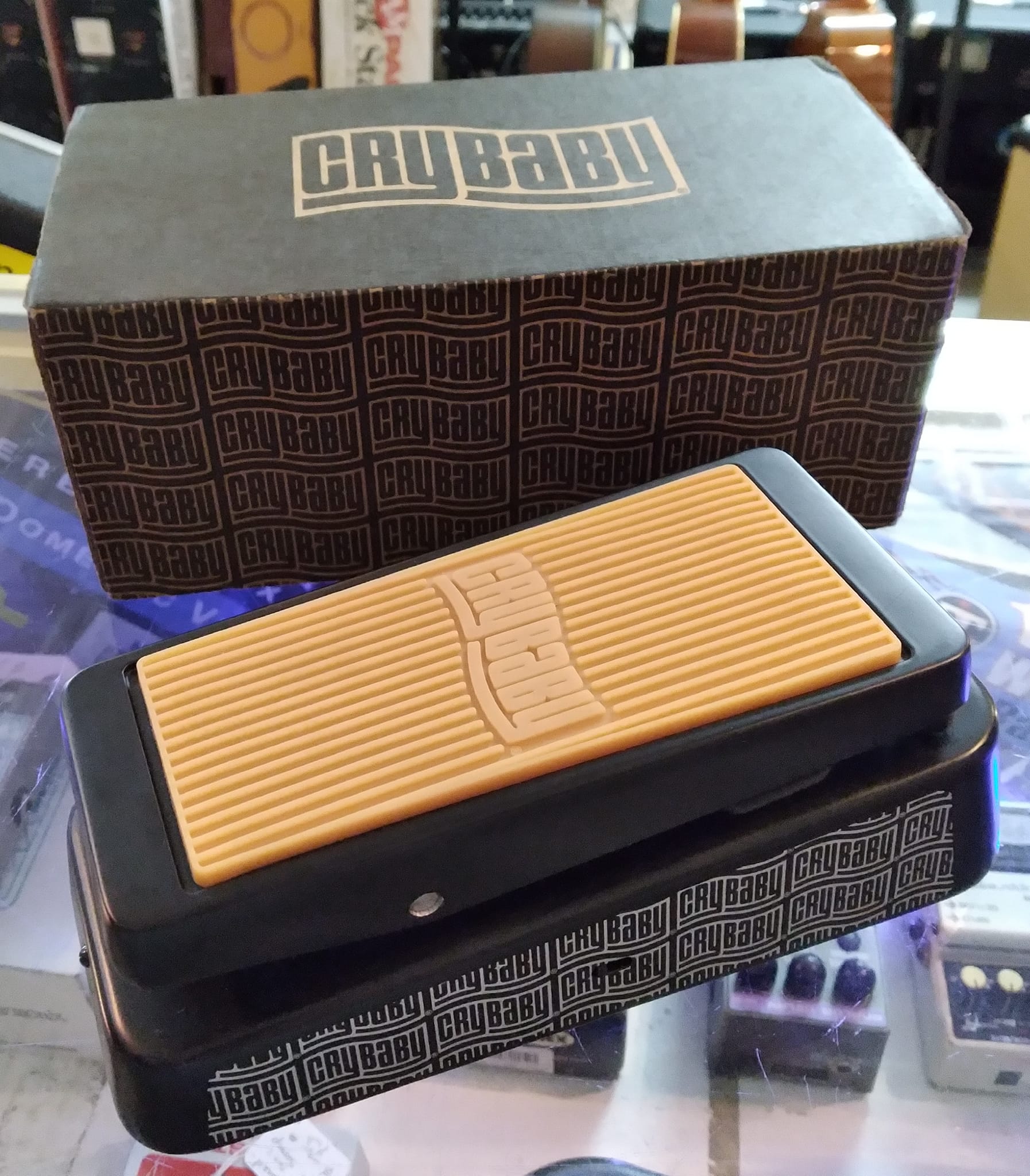 Crafted in tandem with Pedaltrain, Jim Dunlop's Special Edition