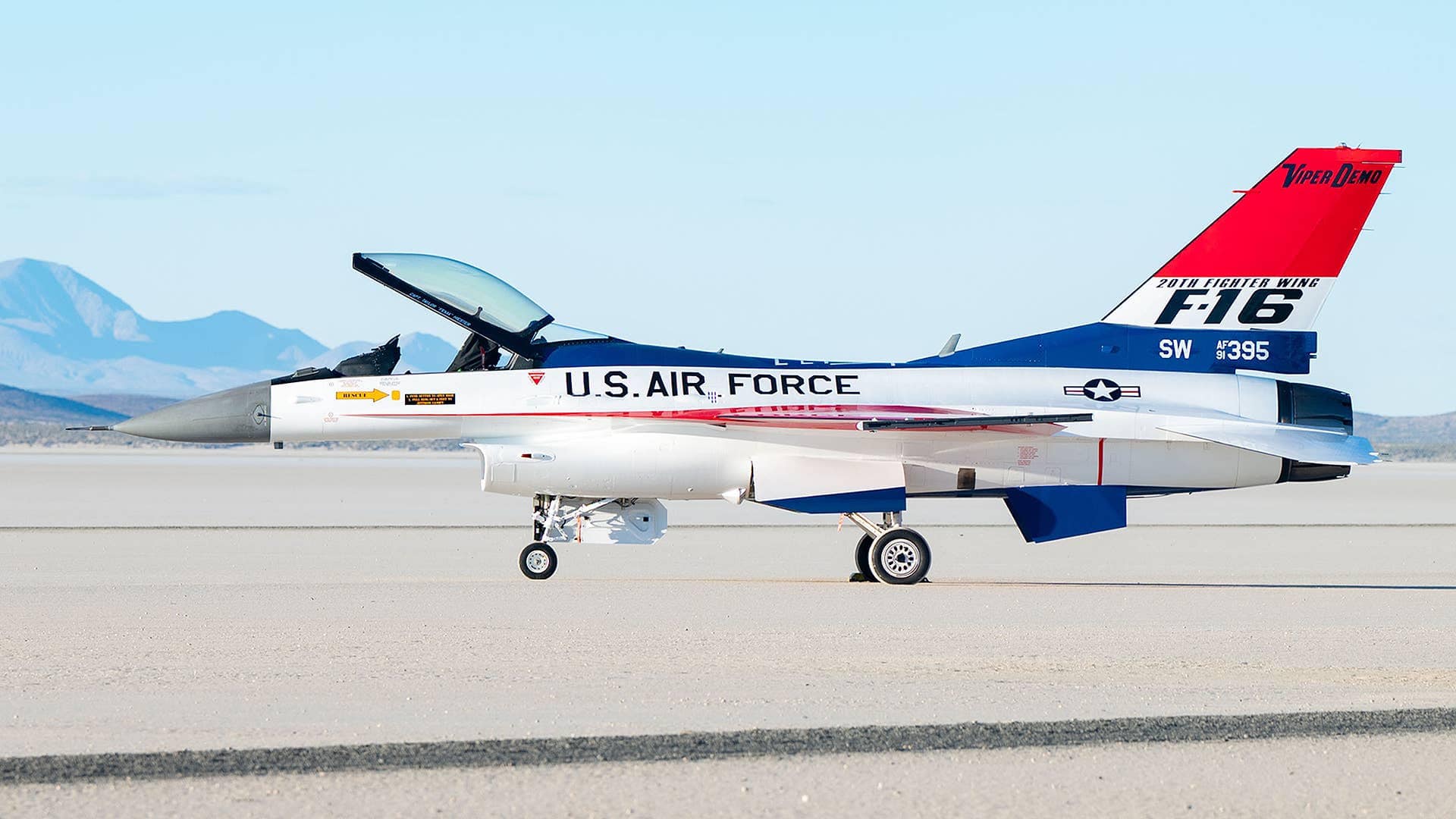 F-16 50th anniversary flight demonstration colors