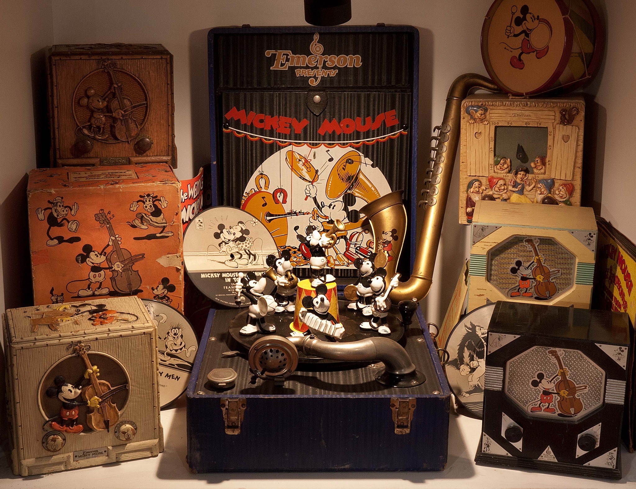 1930s Mickey Mouse radio variations and history
