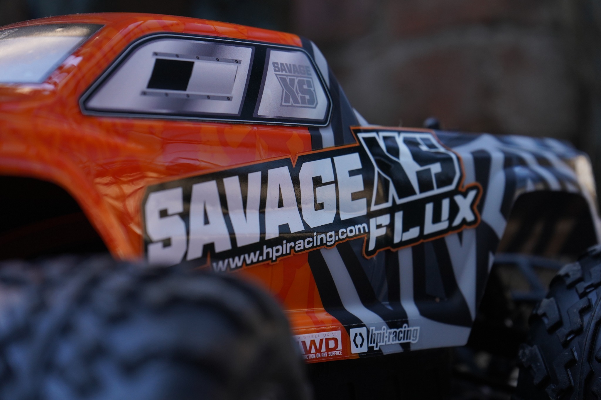Small truck. Savage power. 💥 The Savage XS Flux brings everything
