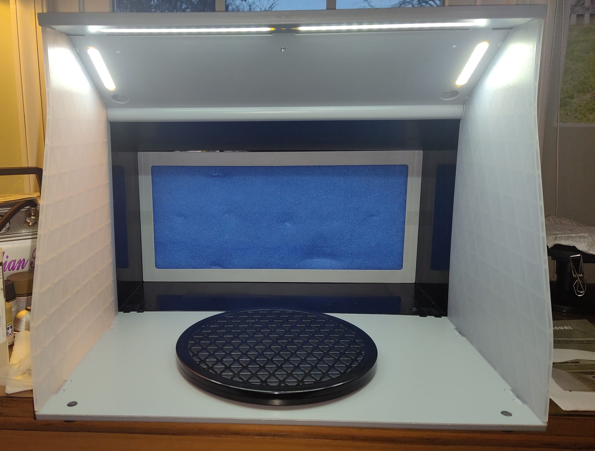 New spray booth for Tamiya models arrives and works well