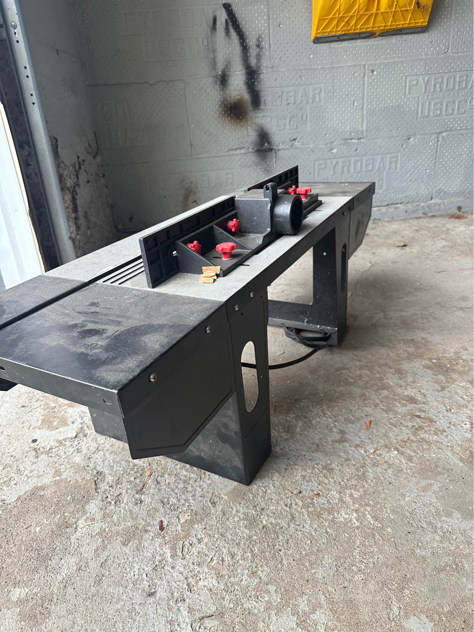 Router table Mastergrip- Router Attached with 1 head - Router Tables ...