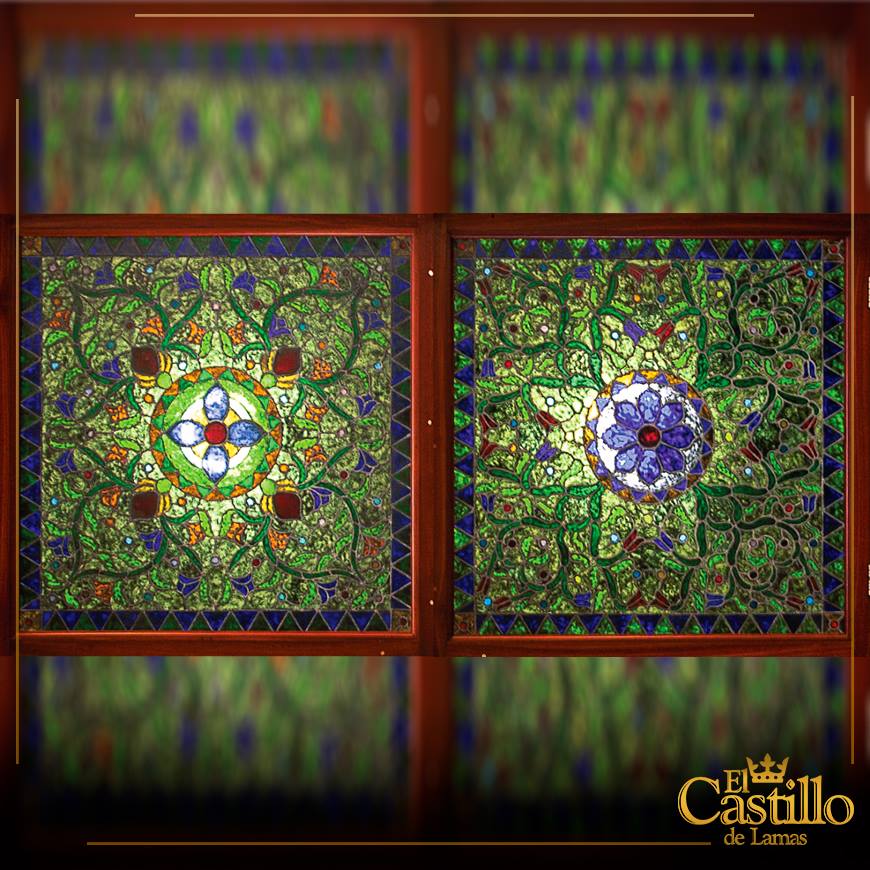 El Castillo de Lamas - Dentro del salón principal, podemos apreciar en ...