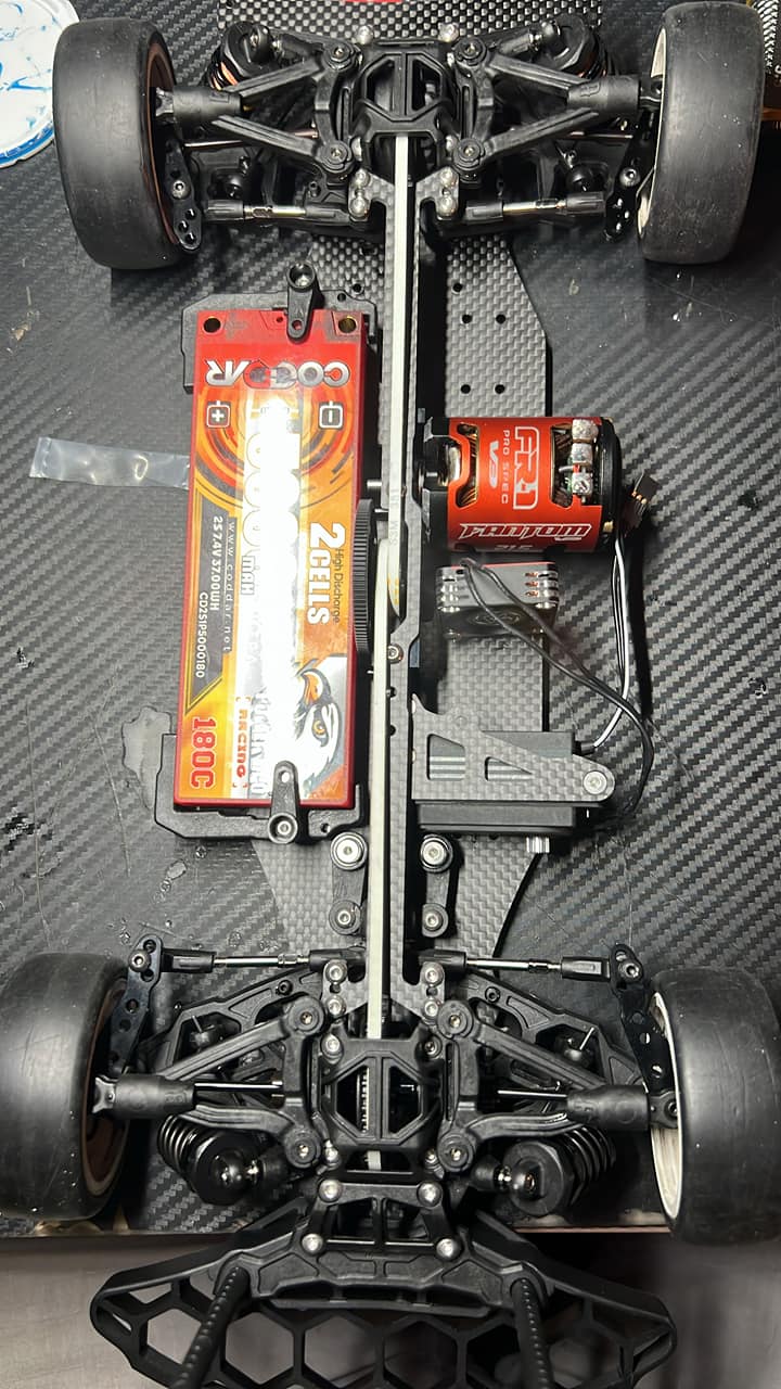 Matt Graphite Kit will be a Variant of the Cero sports series