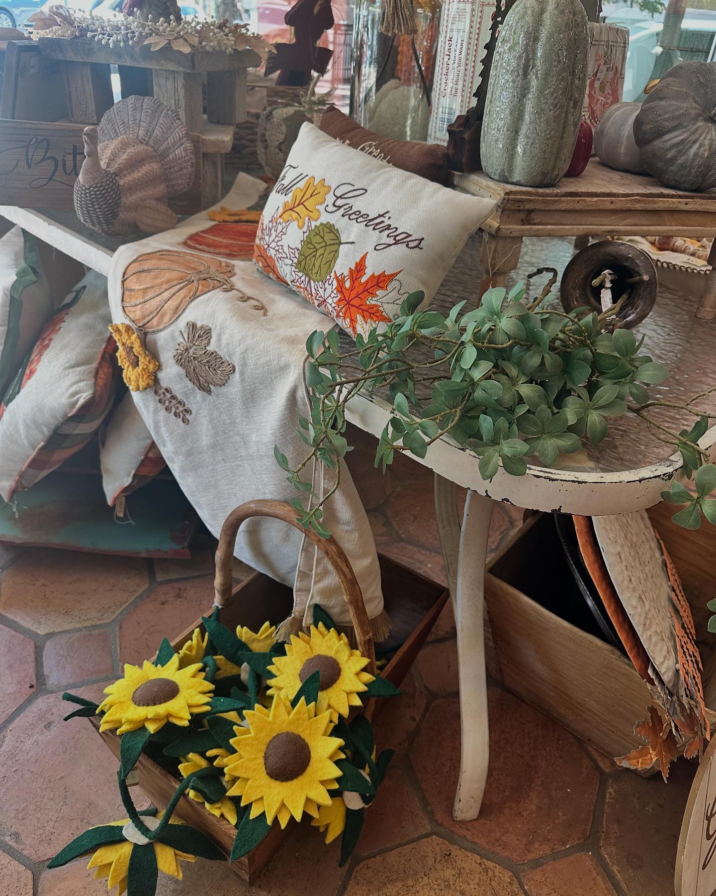 📣 FINAL DAYS at Riverside Rustic! Yes,... - Riverside Rustic | Facebook